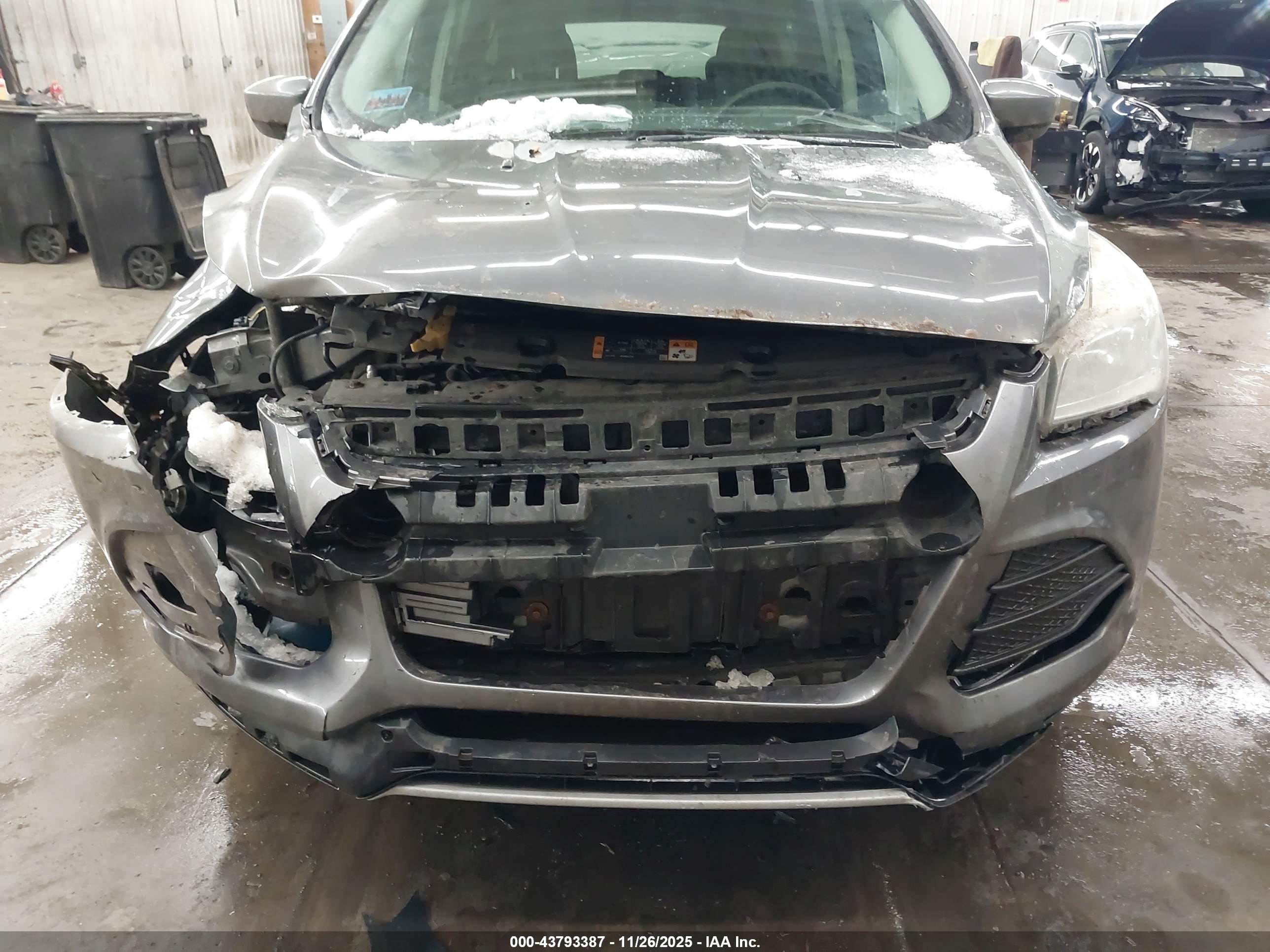 FORD ESCAPE image 6