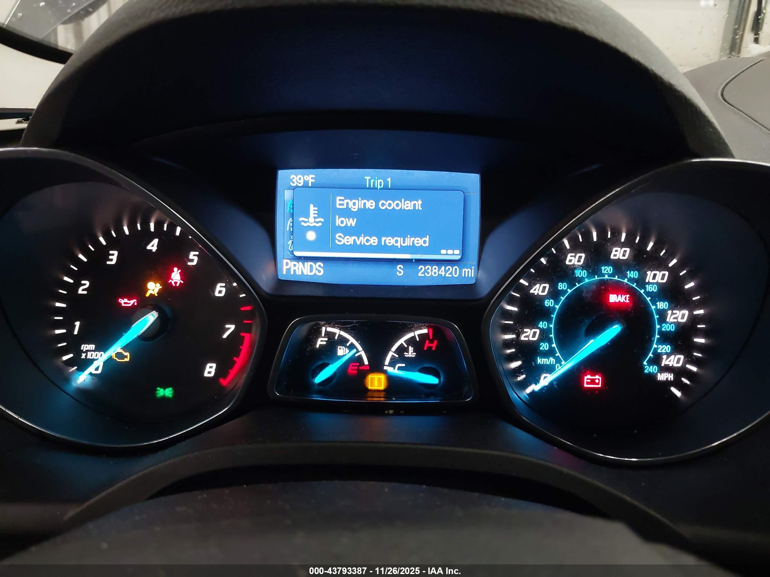 FORD ESCAPE image 7