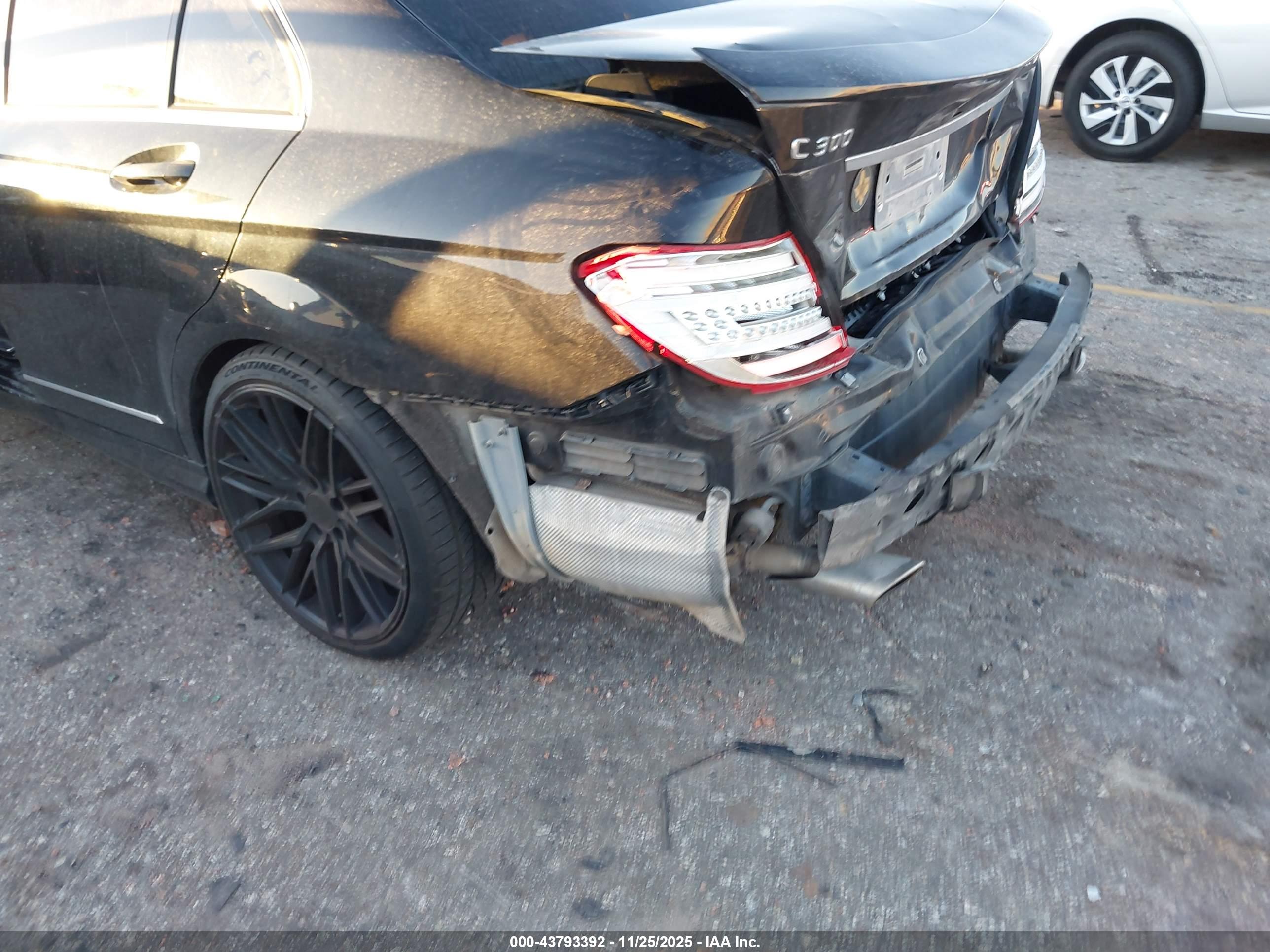 MERCEDES-BENZ C image 6