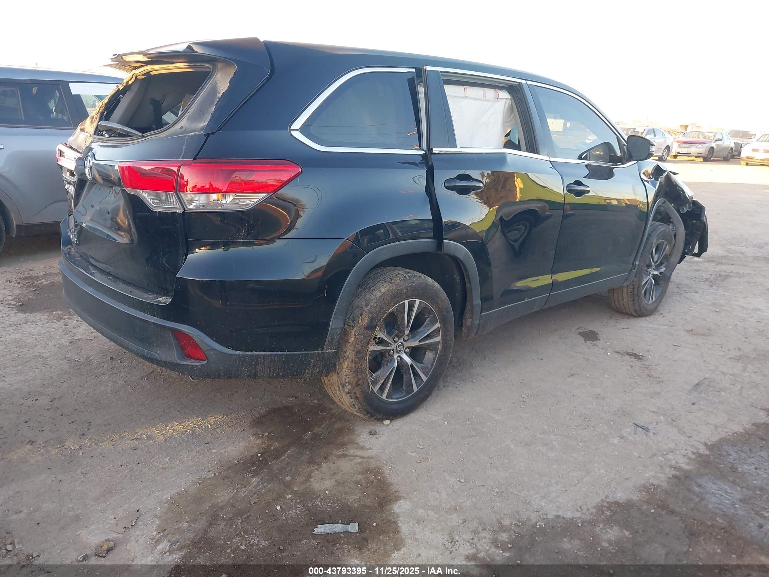 TOYOTA HIGHLANDER image 4