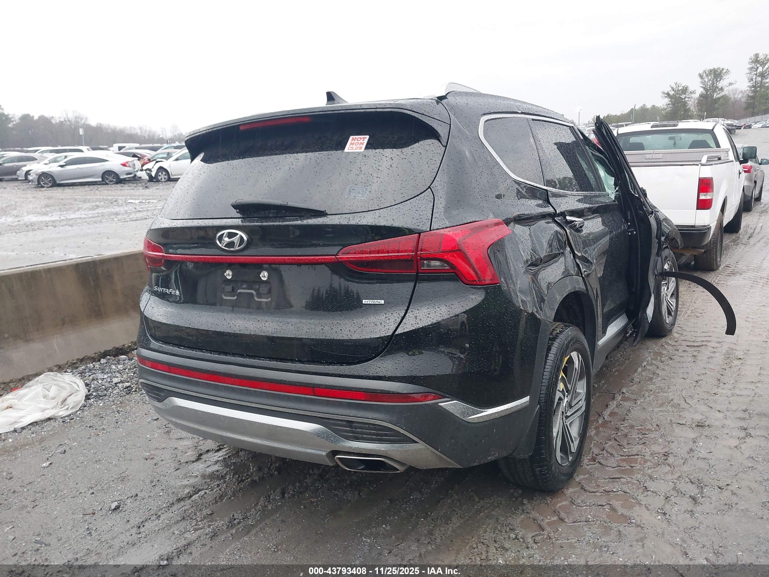 HYUNDAI SANTA image 4