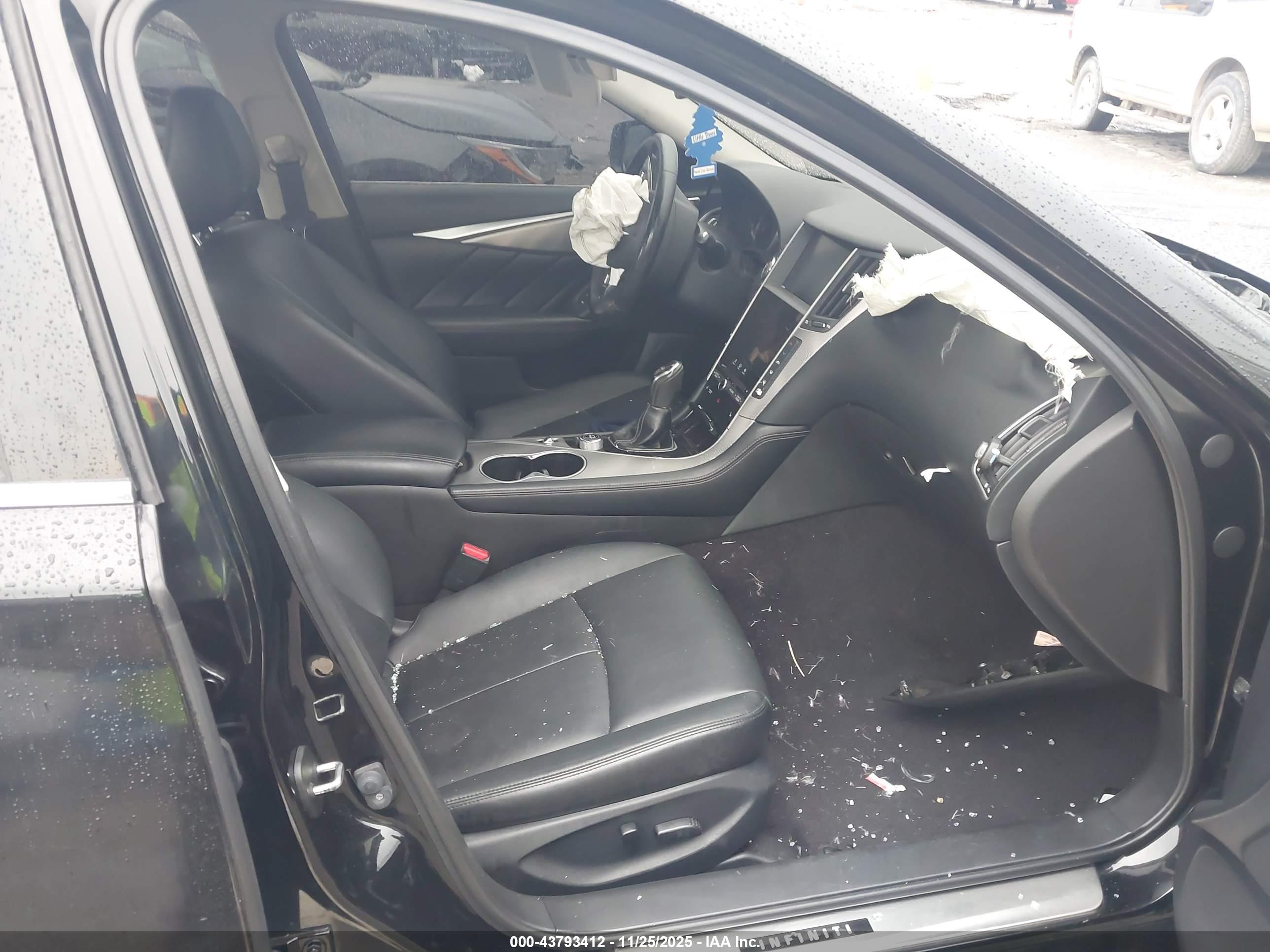 INFINITI Q50 image 5