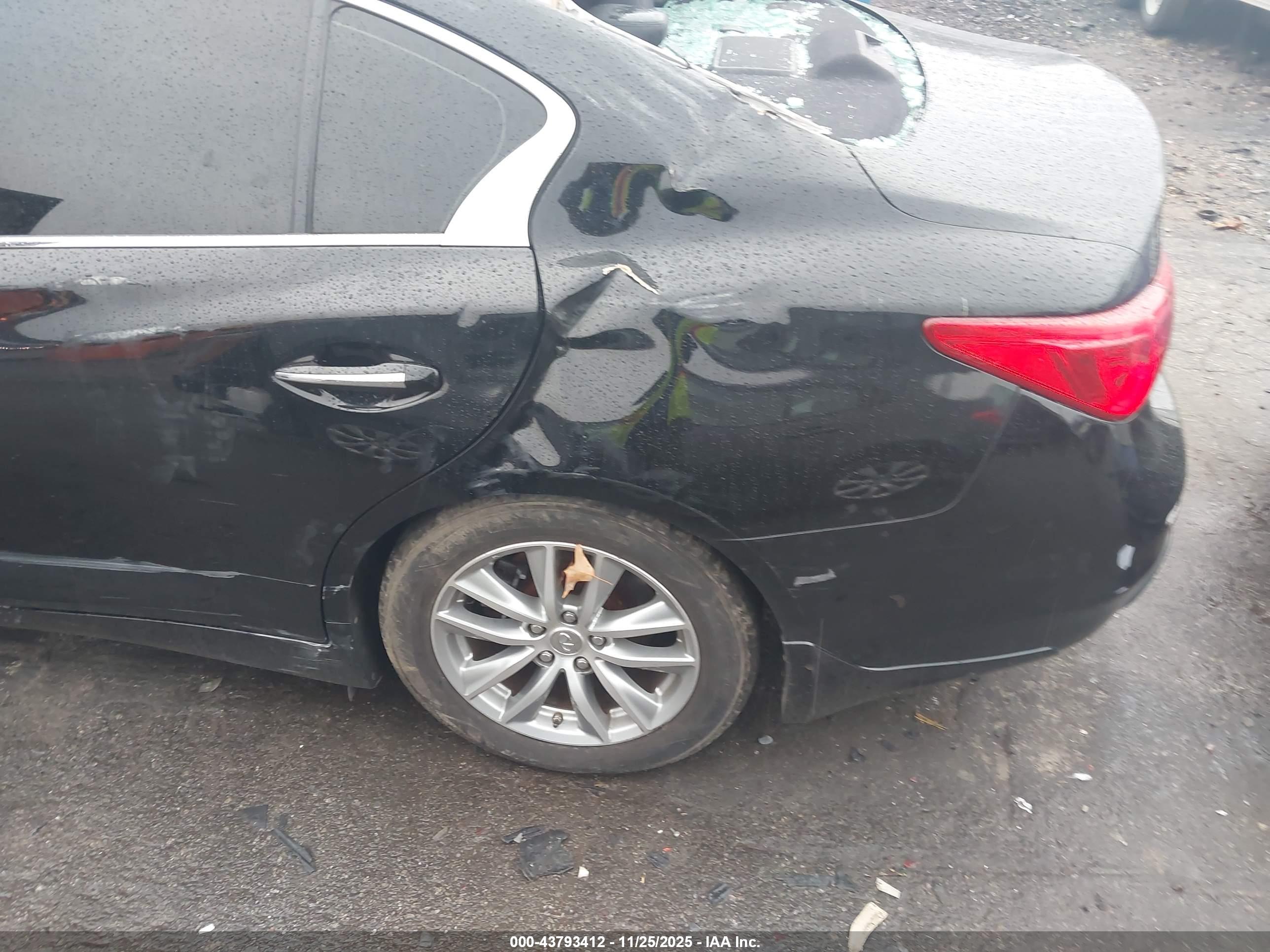 INFINITI Q50 image 6