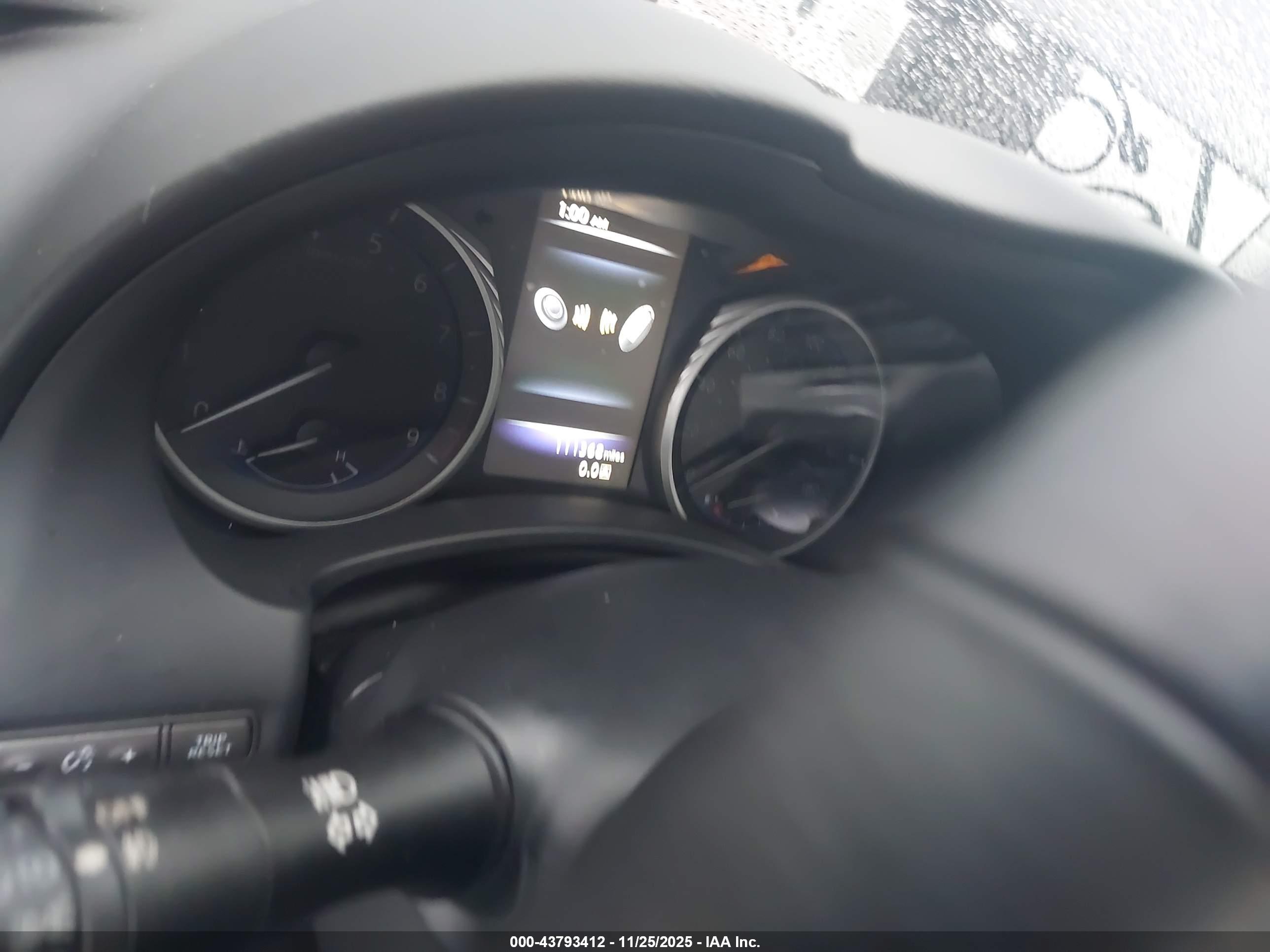 INFINITI Q50 image 7
