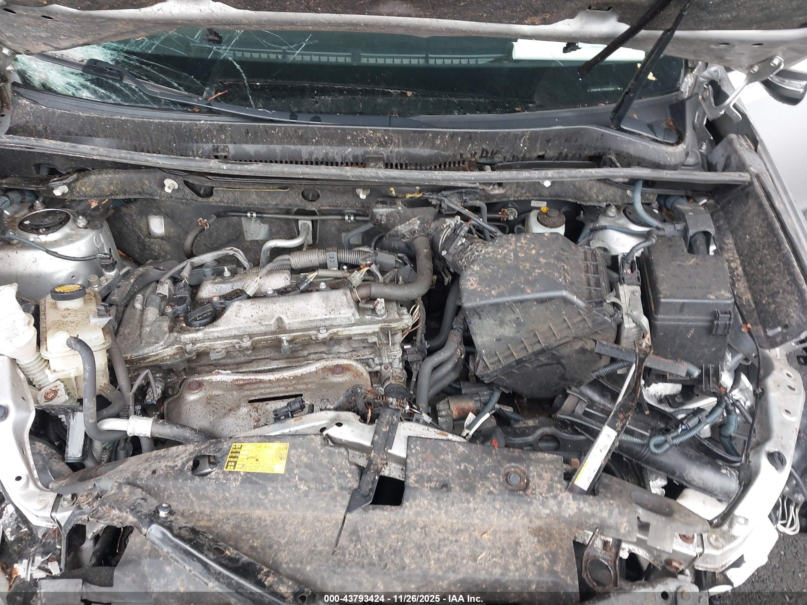 TOYOTA RAV4 image 10