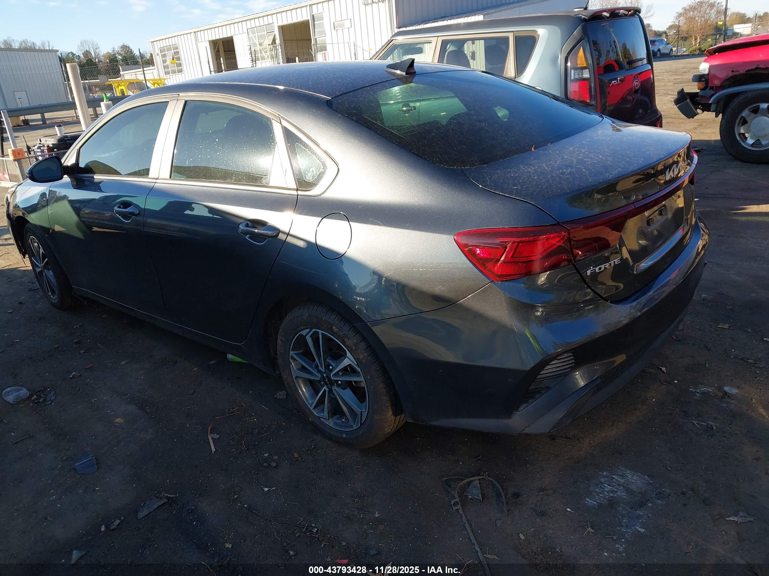 KIA FORTE image 3