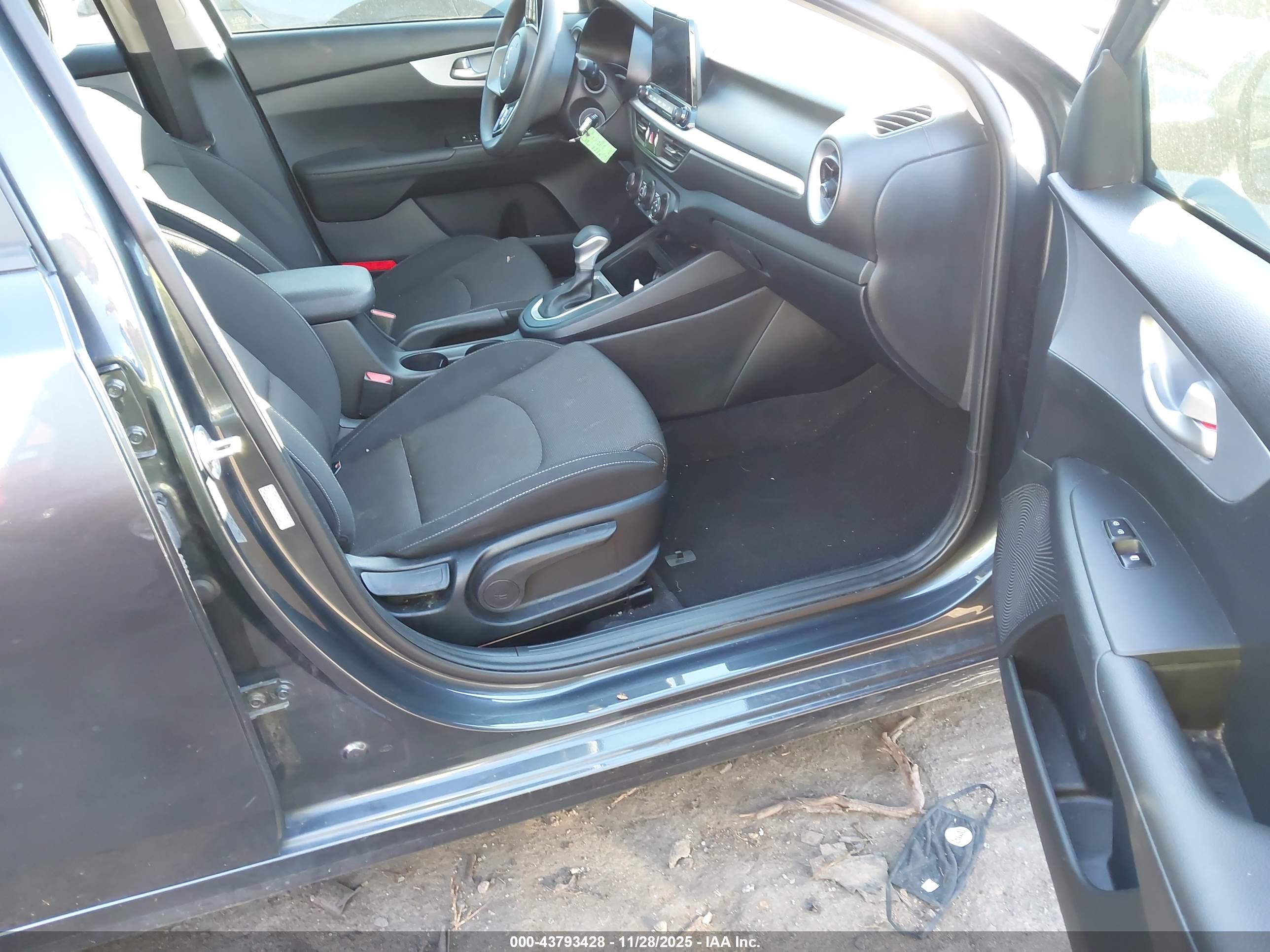 KIA FORTE image 5