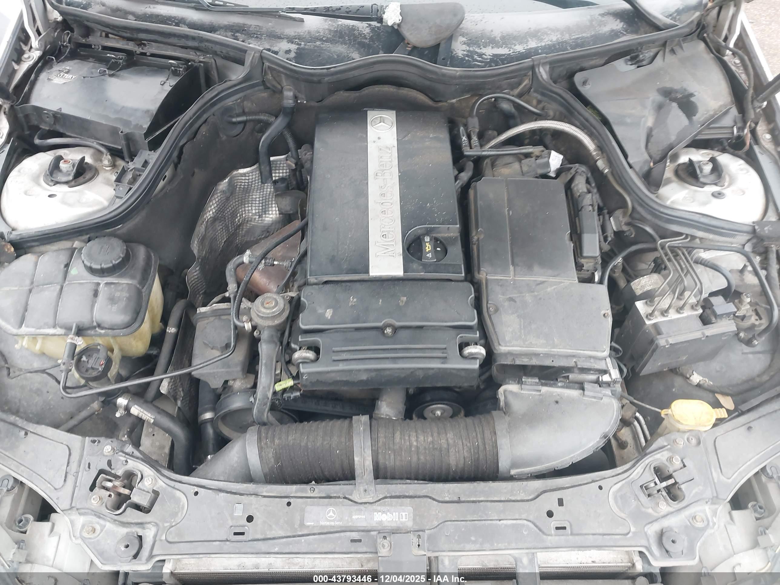MERCEDES-BENZ C image 10