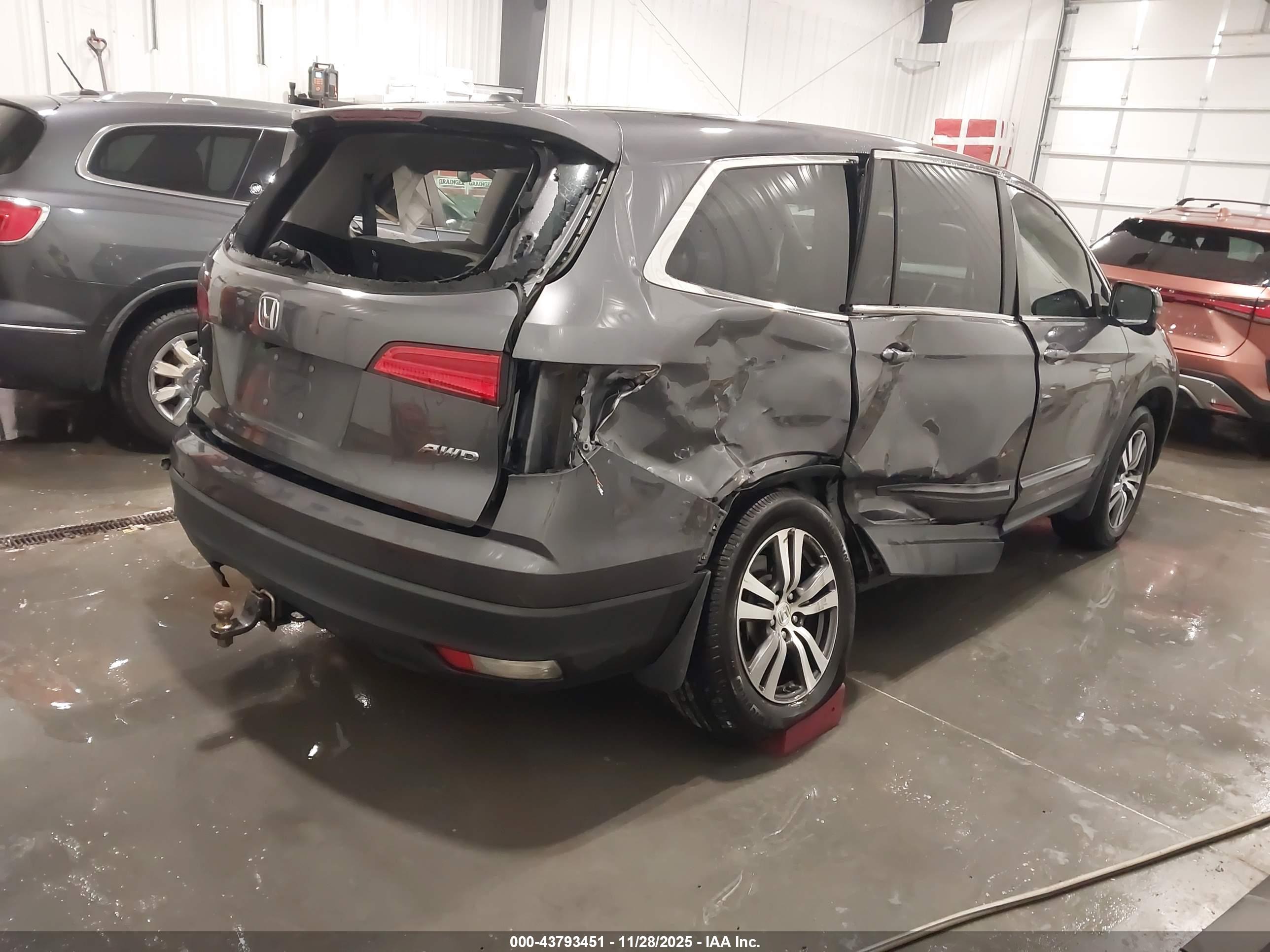 HONDA PILOT image 4