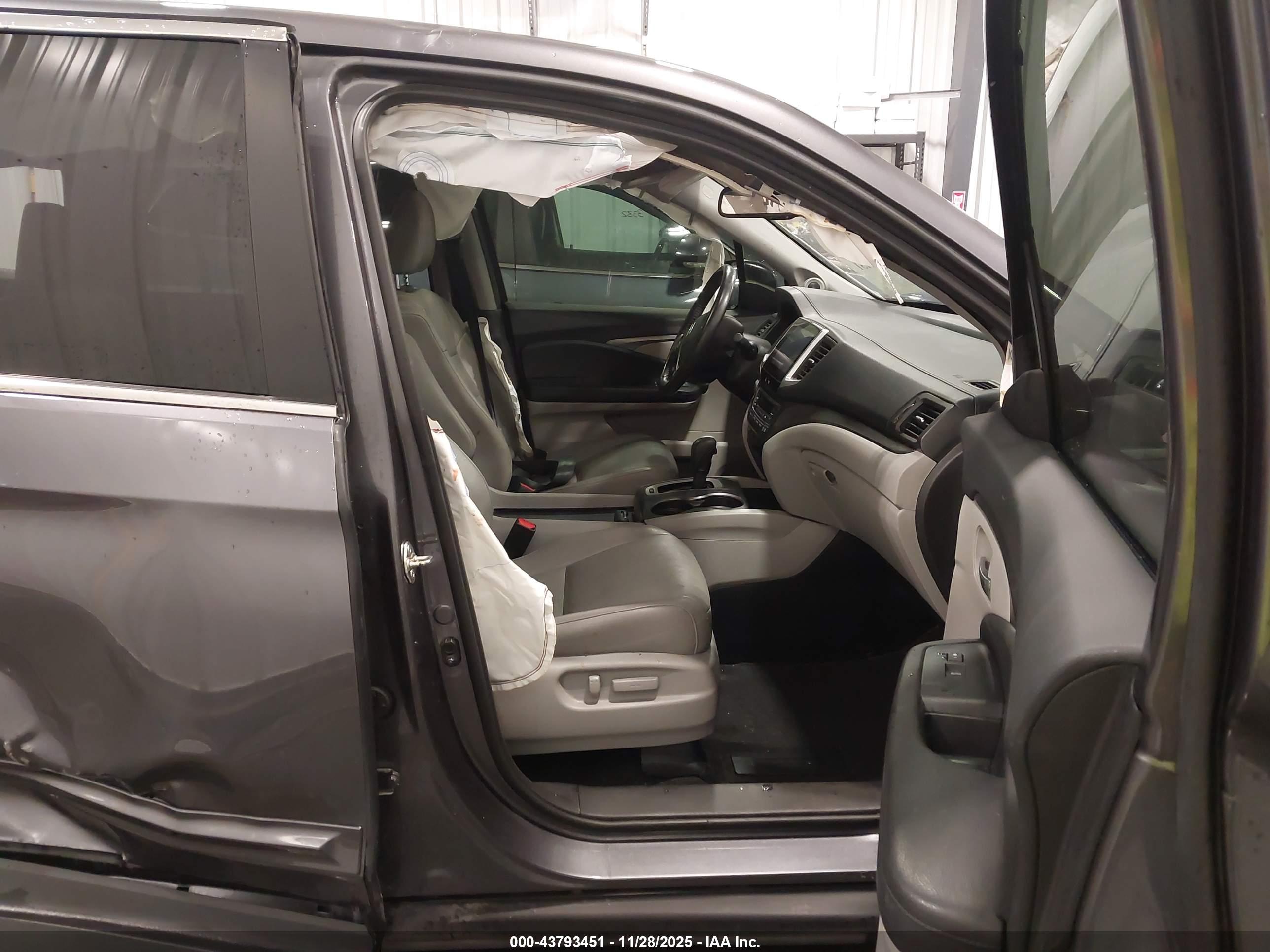 HONDA PILOT image 5
