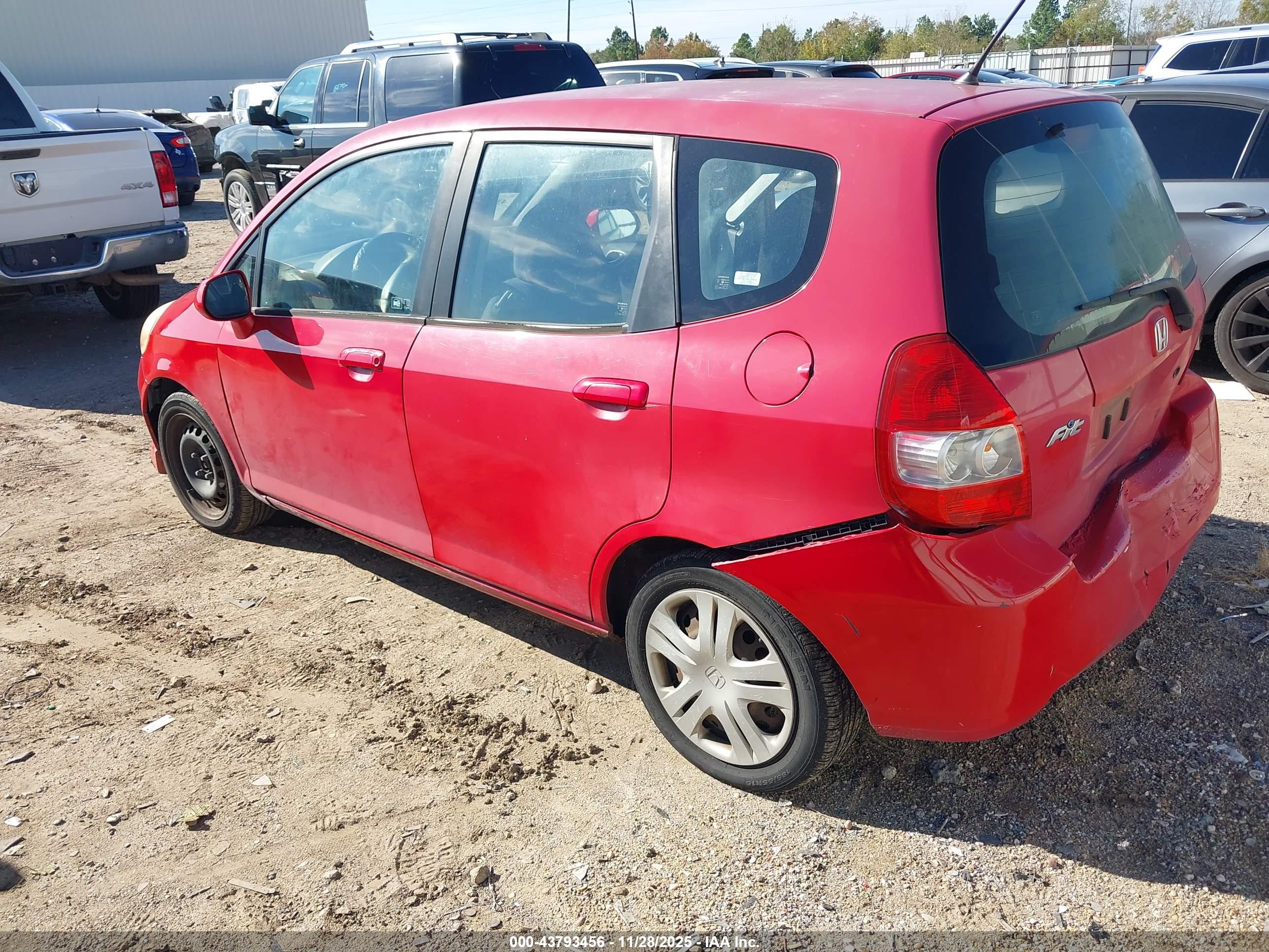HONDA FIT image 3