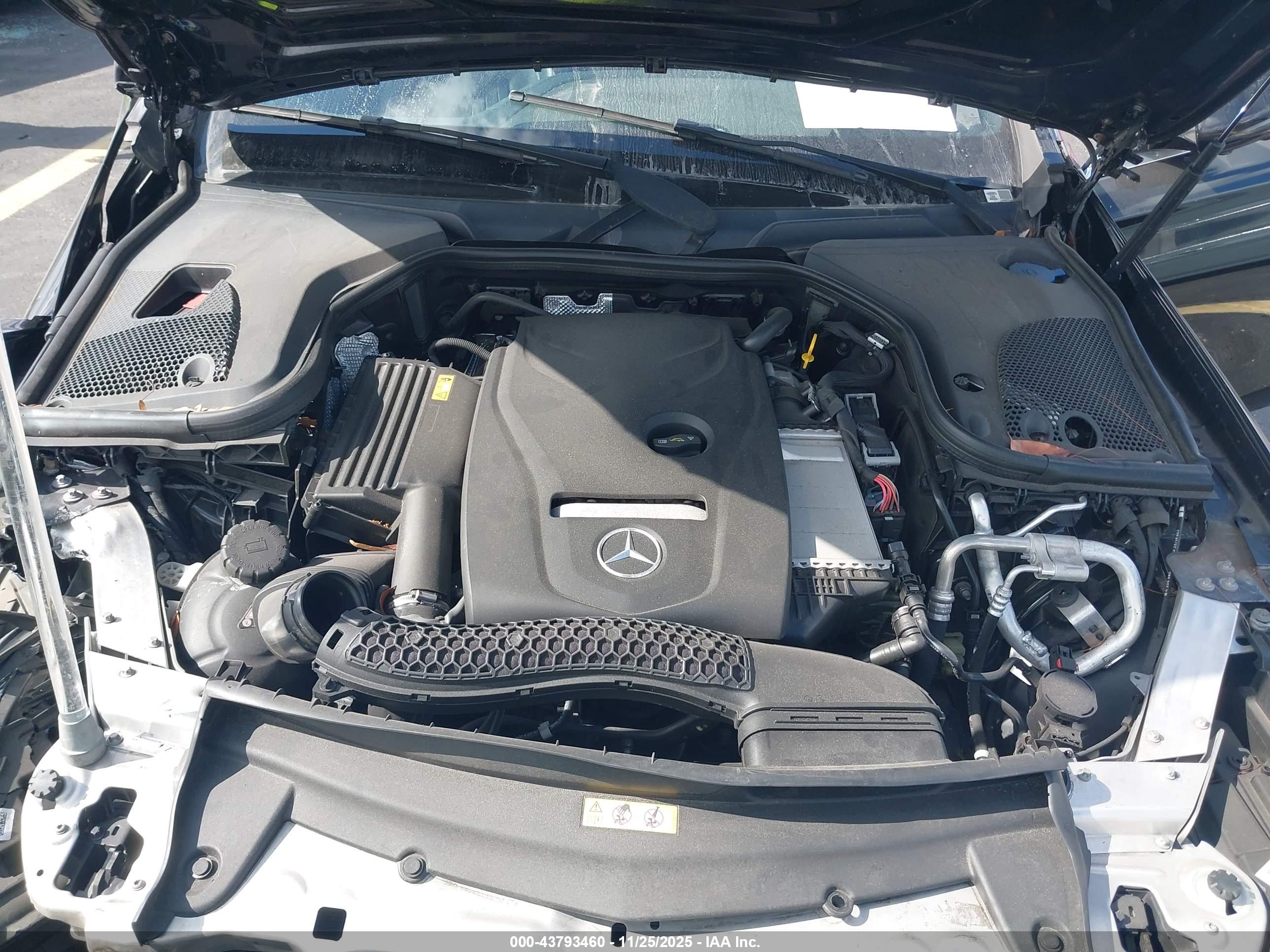 MERCEDES-BENZ E image 10