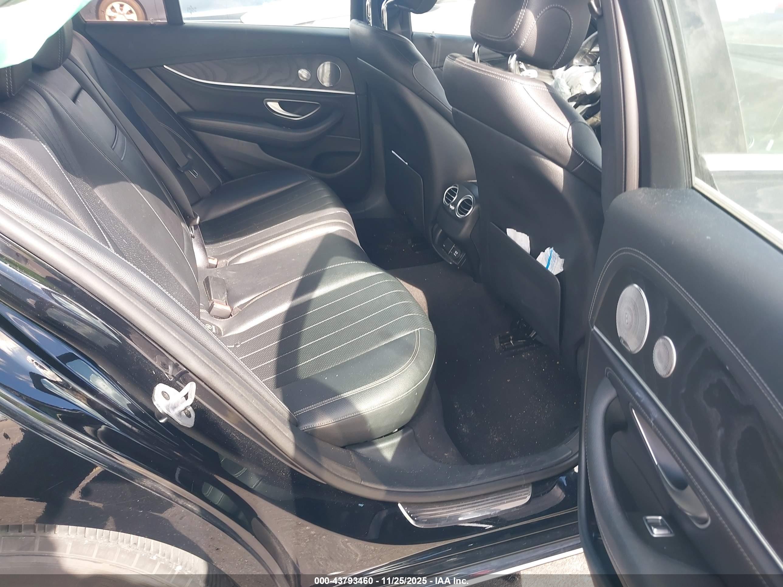 MERCEDES-BENZ E image 8