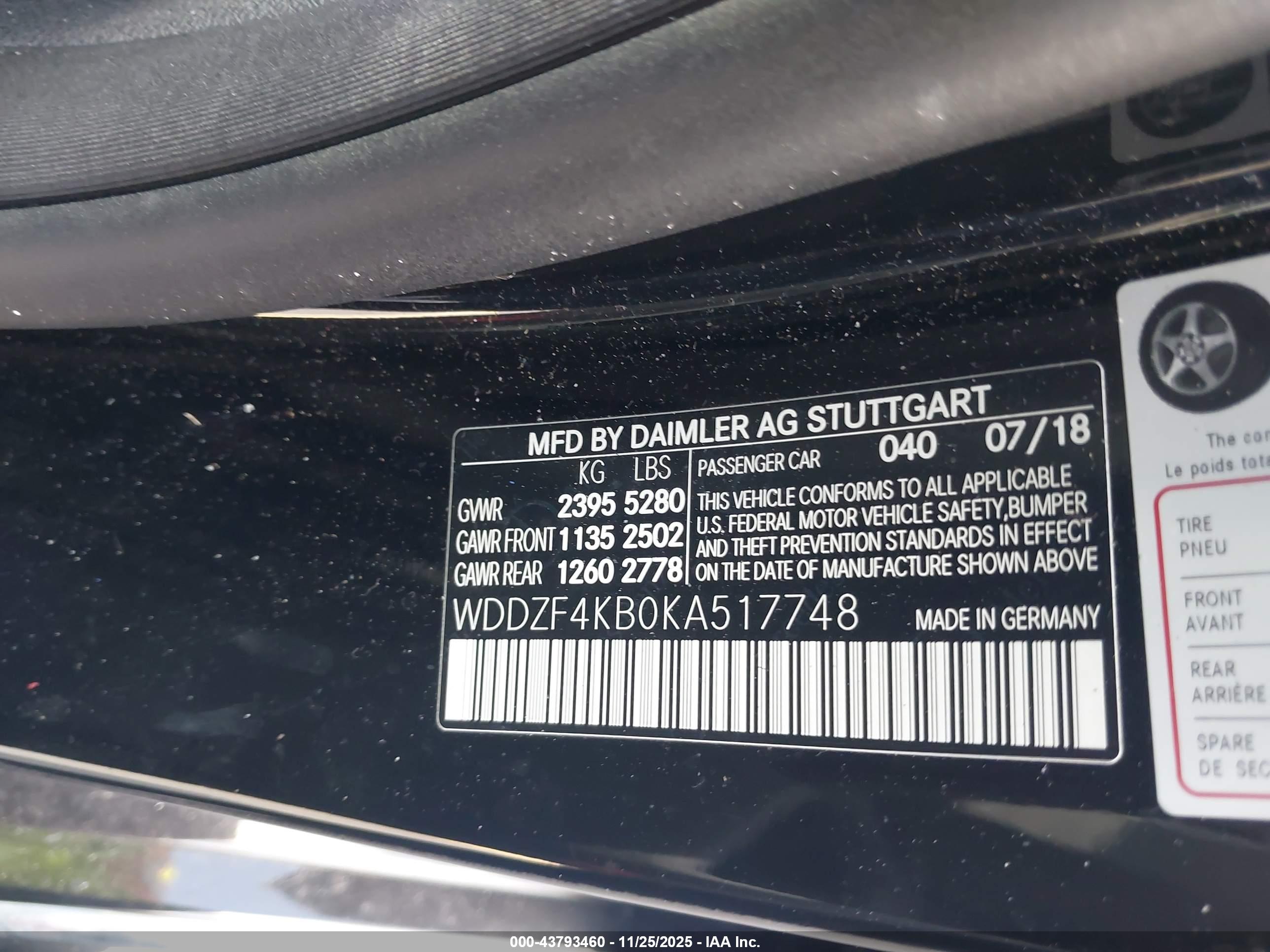 MERCEDES-BENZ E image 9