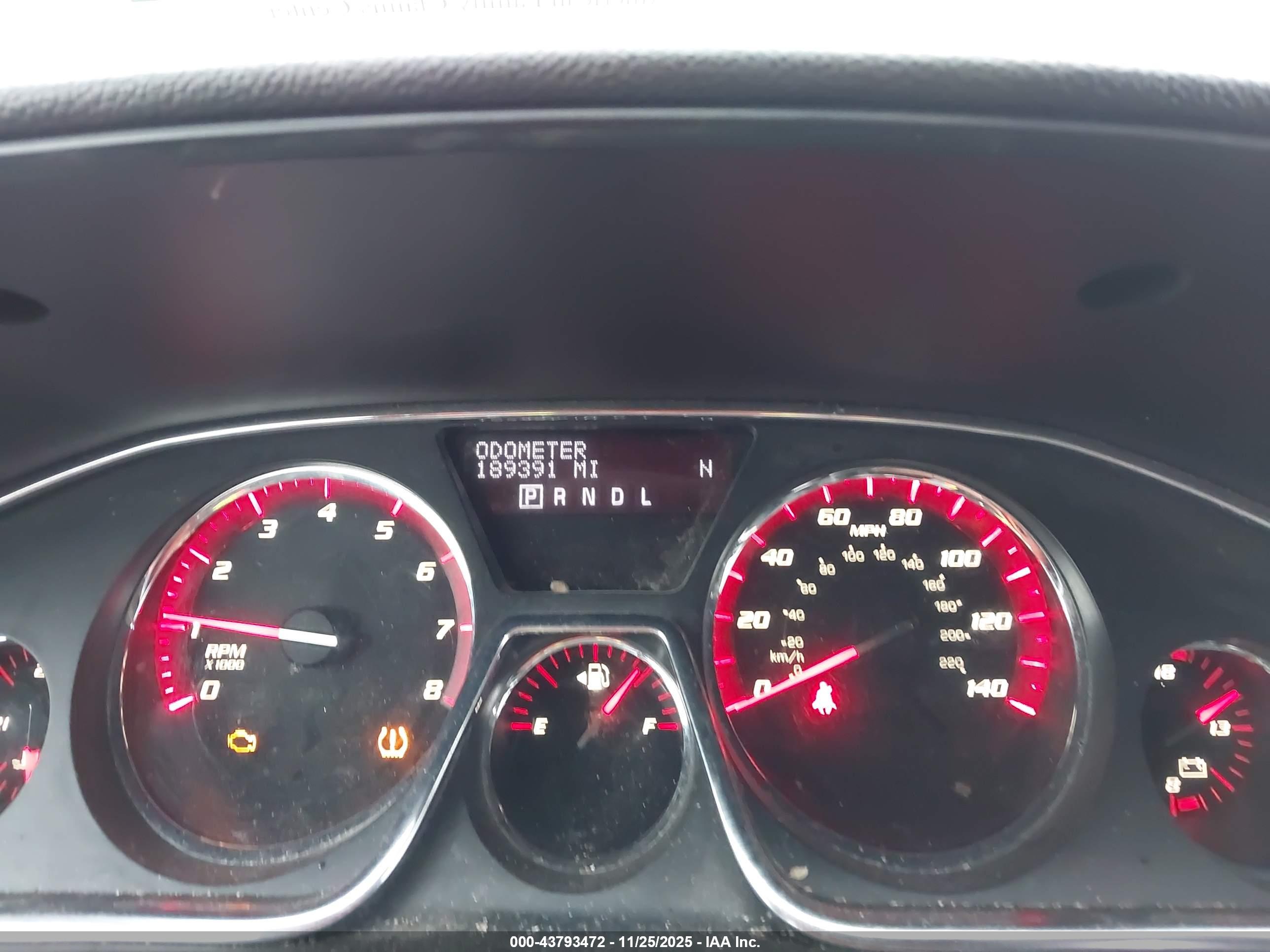 GMC ACADIA image 7