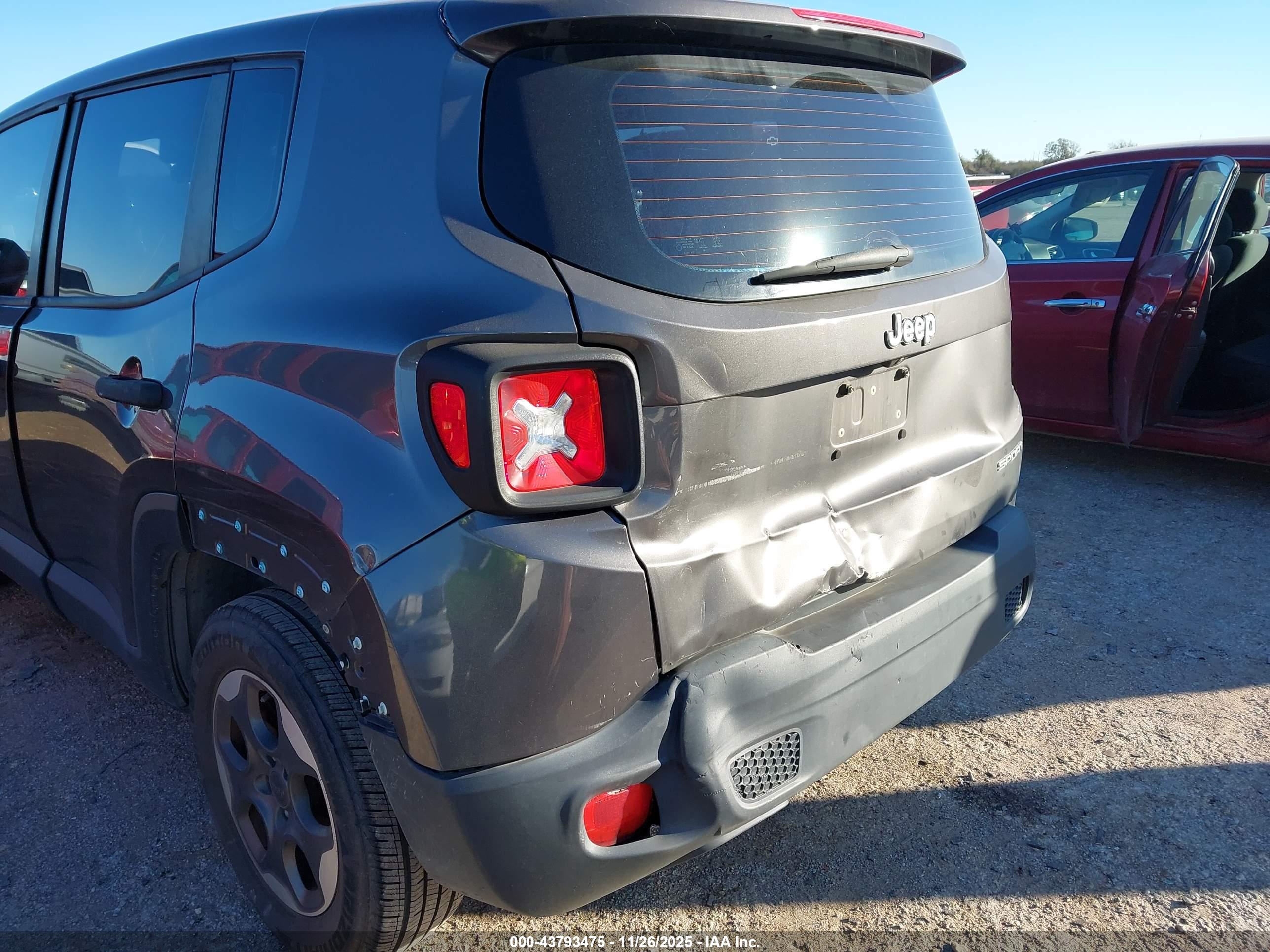 JEEP RENEGADE image 6