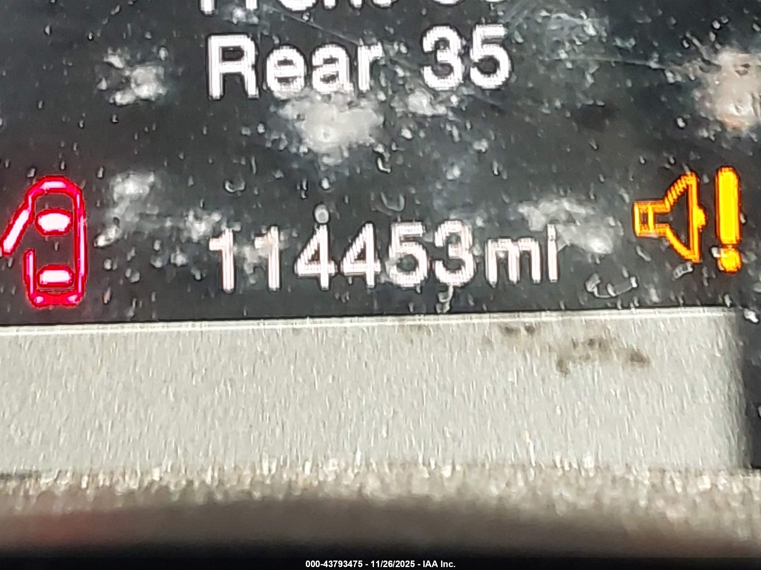 JEEP RENEGADE image 7