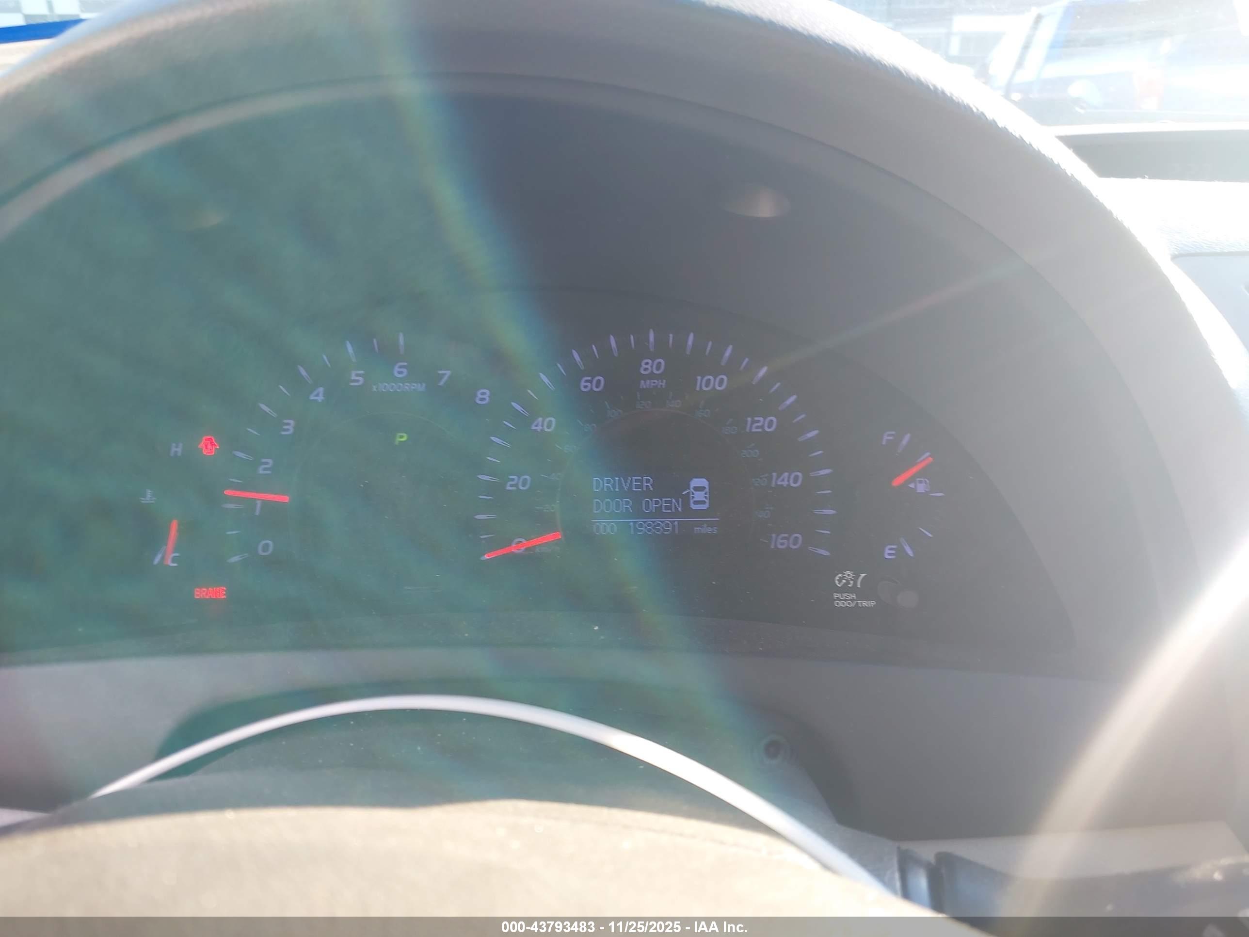 TOYOTA CAMRY image 7
