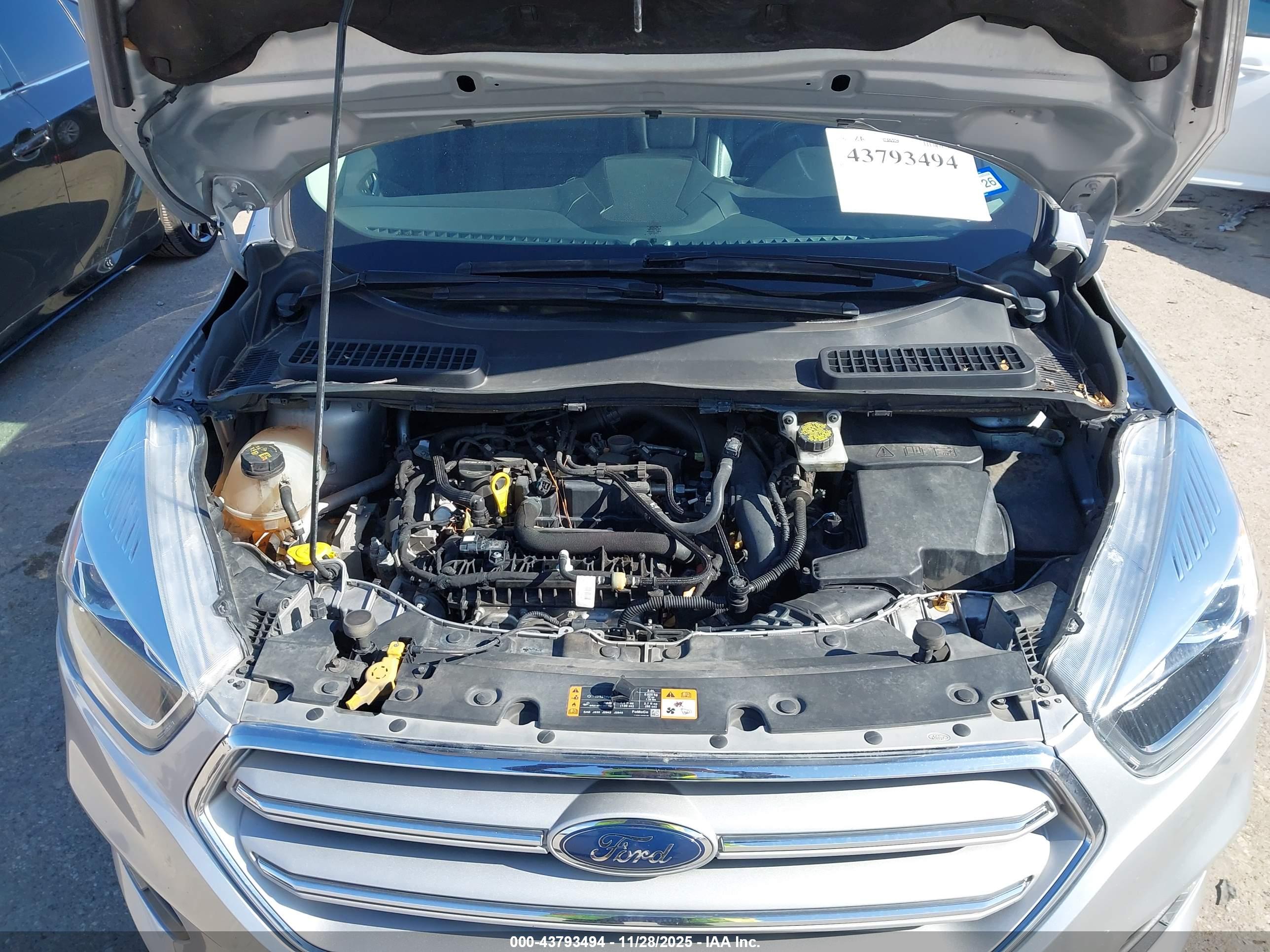 FORD ESCAPE image 10