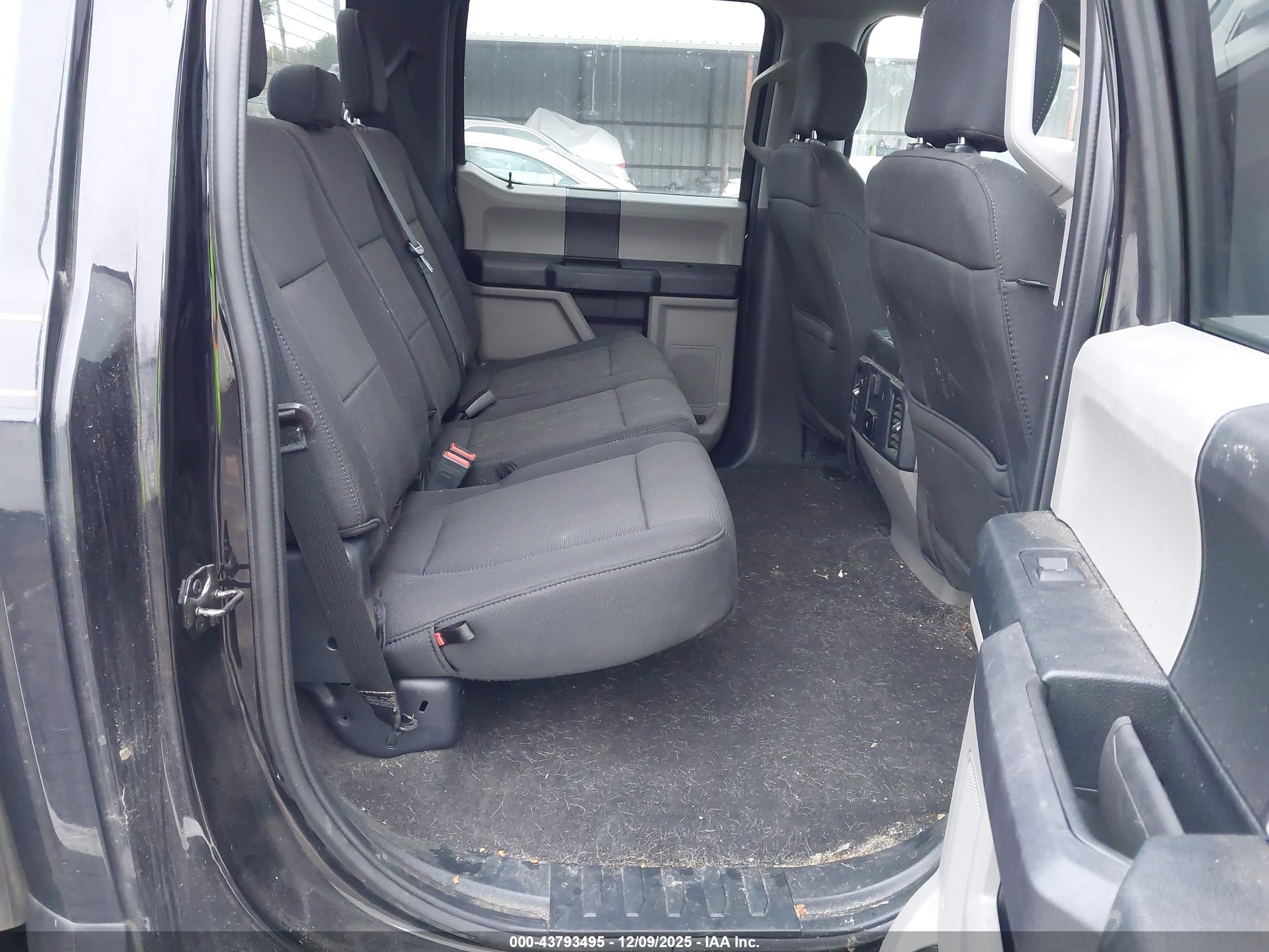 FORD F-150 image 8