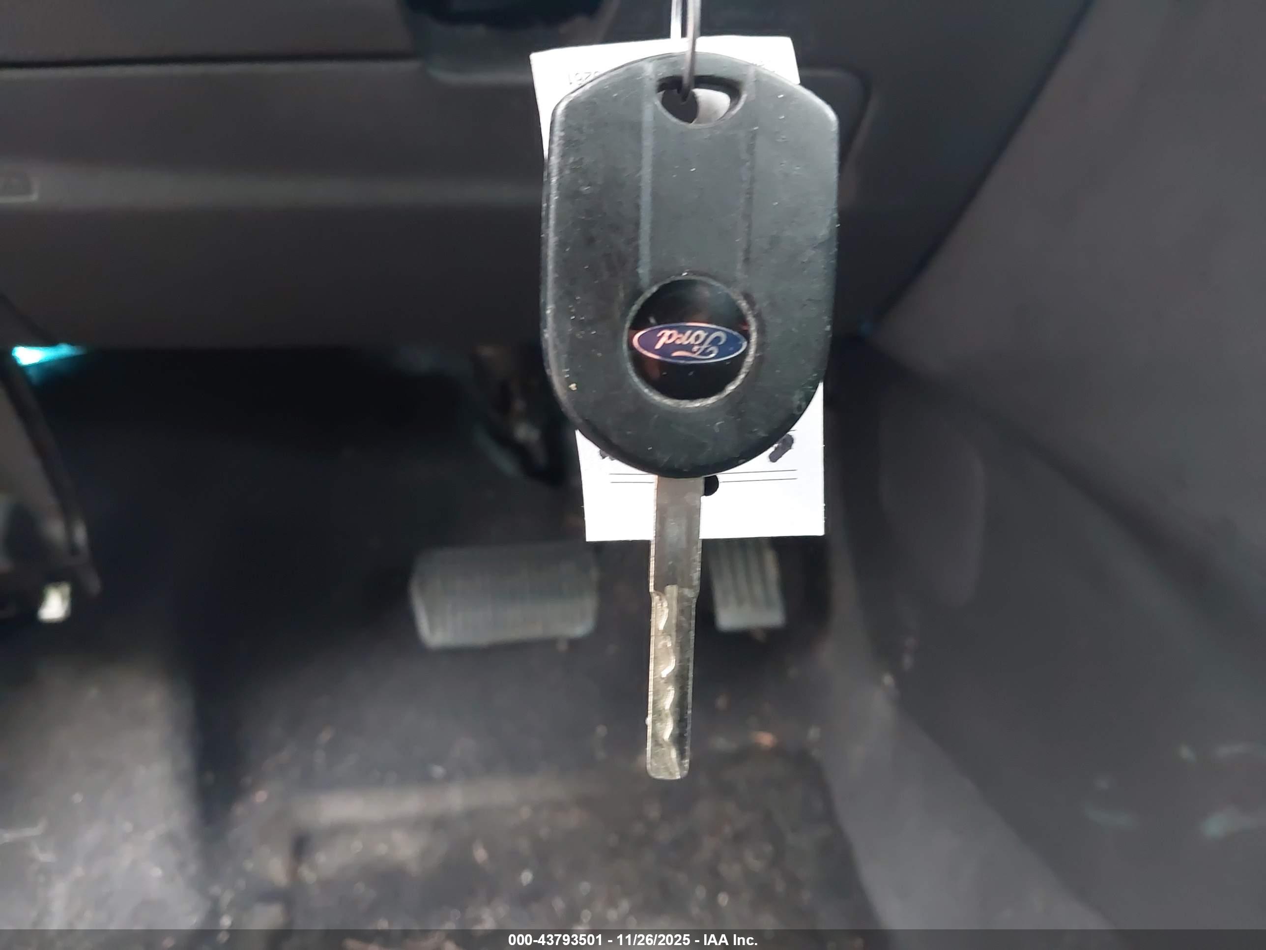 FORD FOCUS image 11