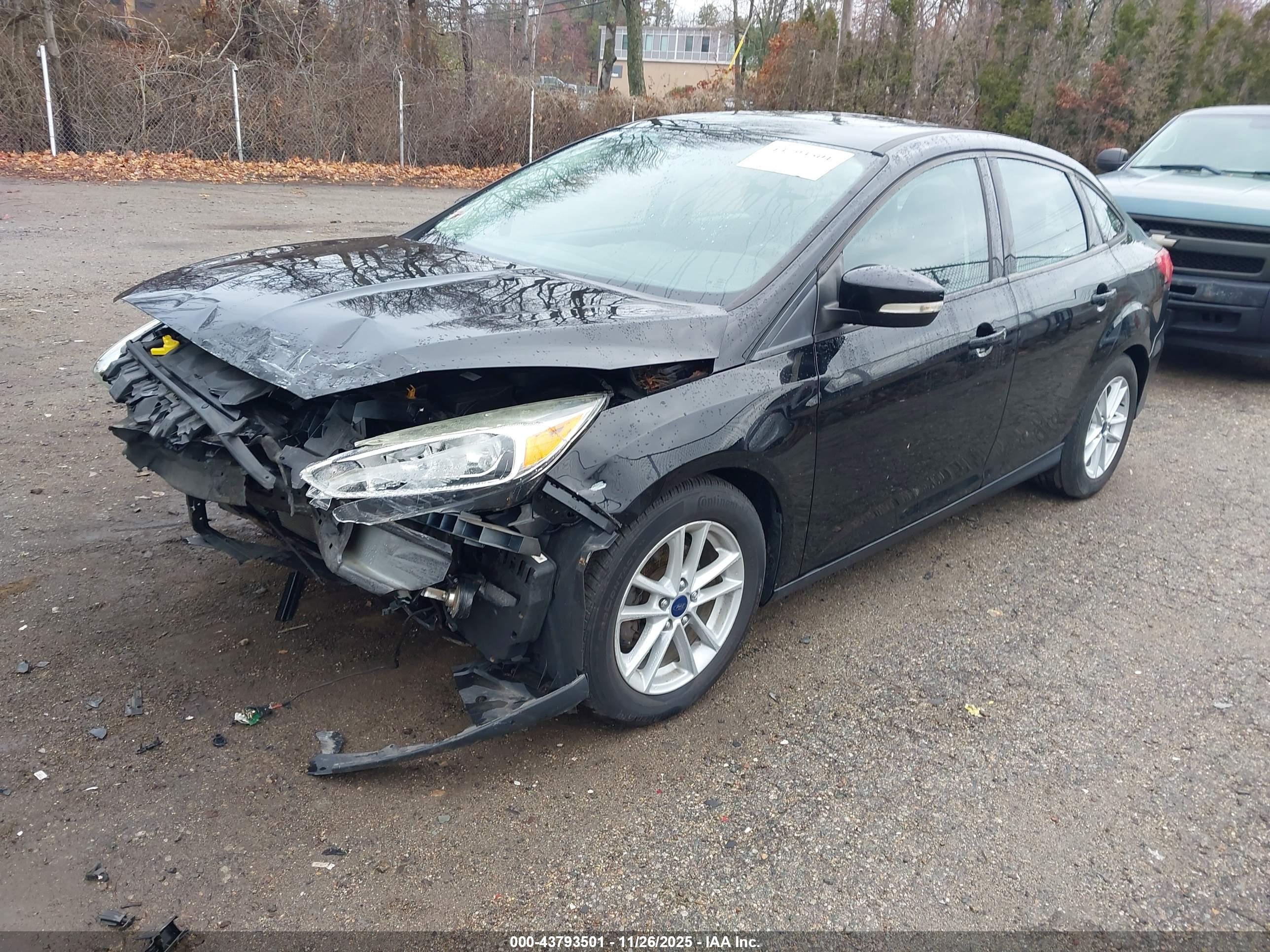 FORD FOCUS image 2