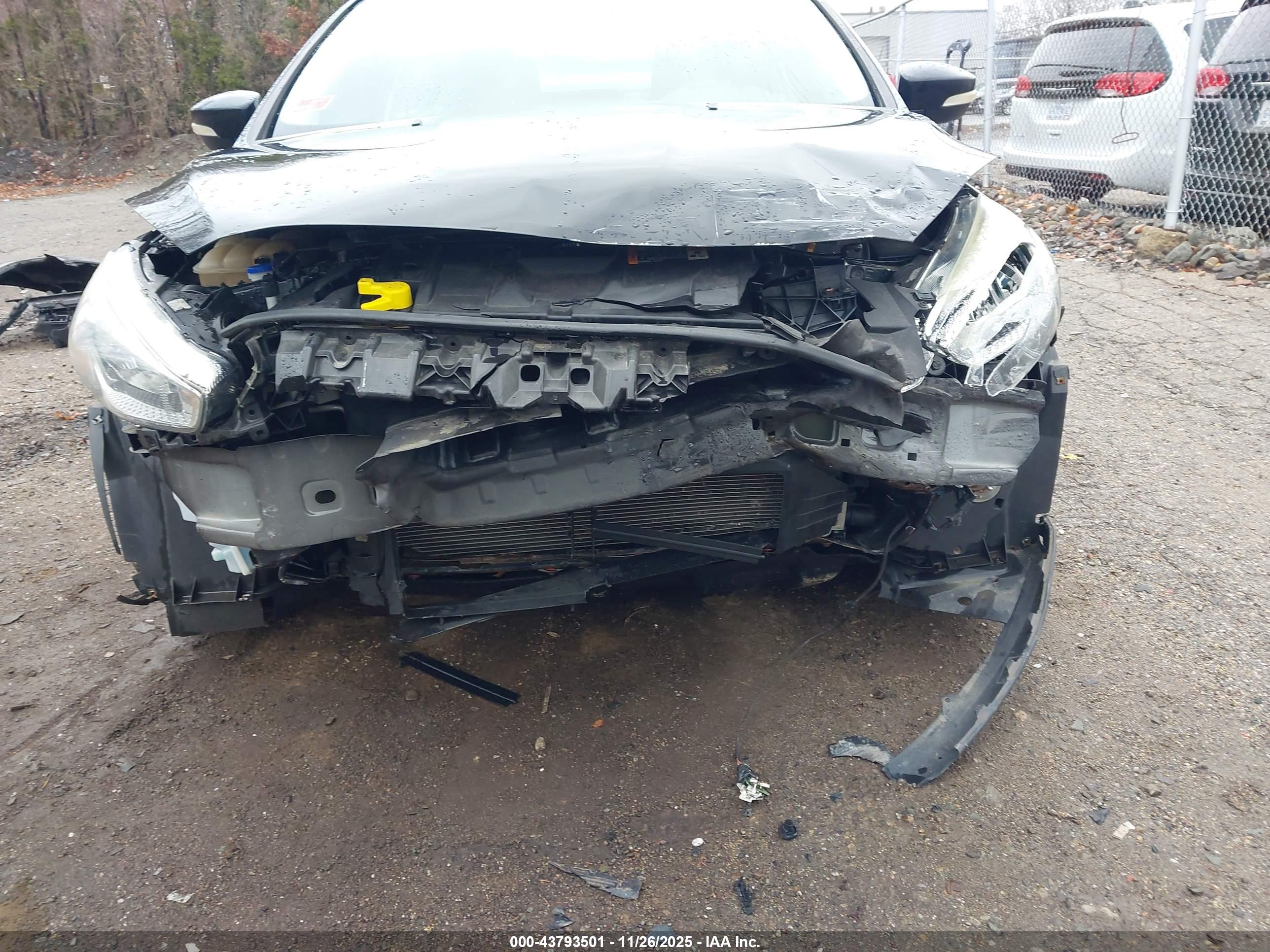 FORD FOCUS image 6