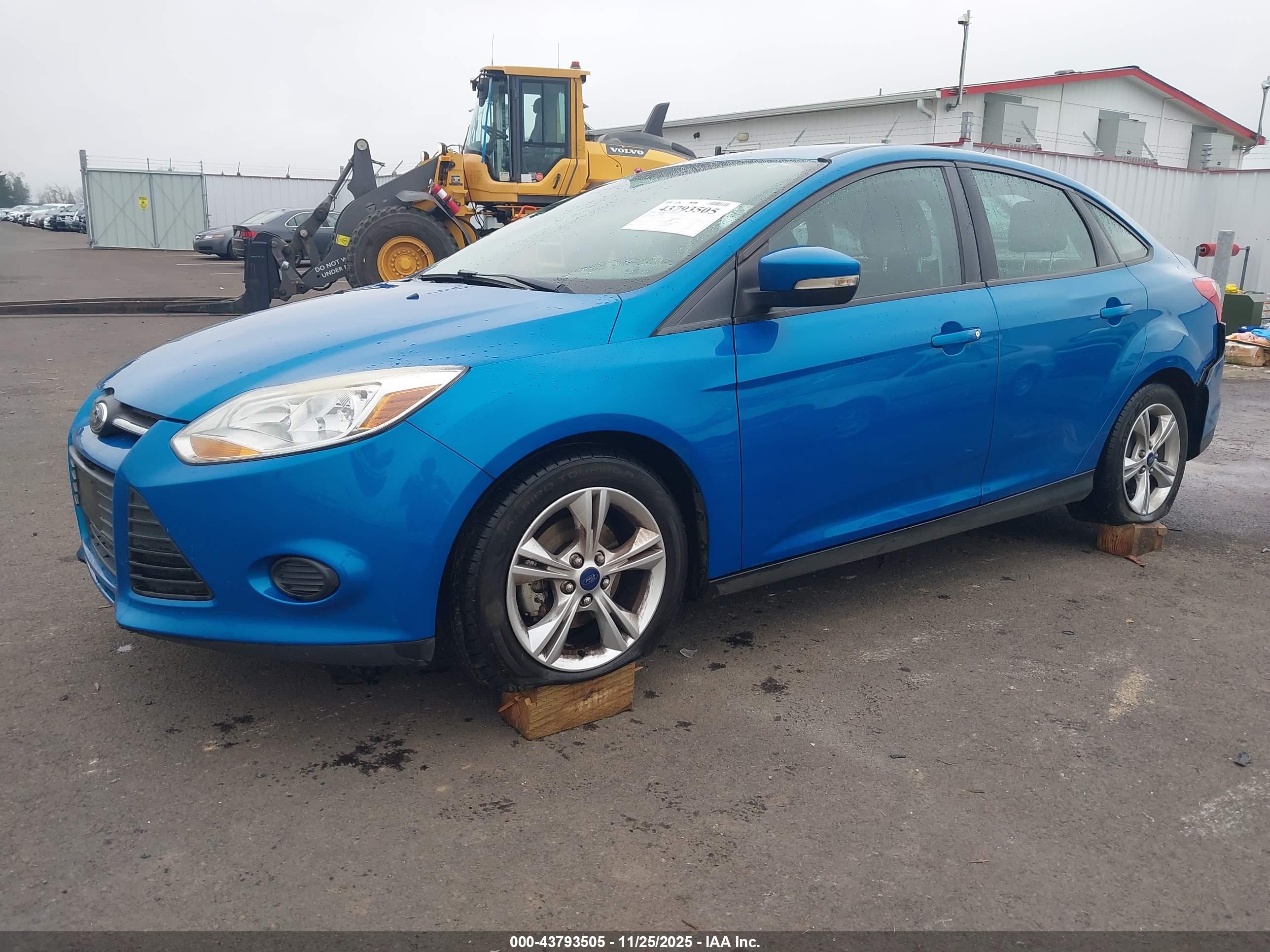 FORD FOCUS image 2