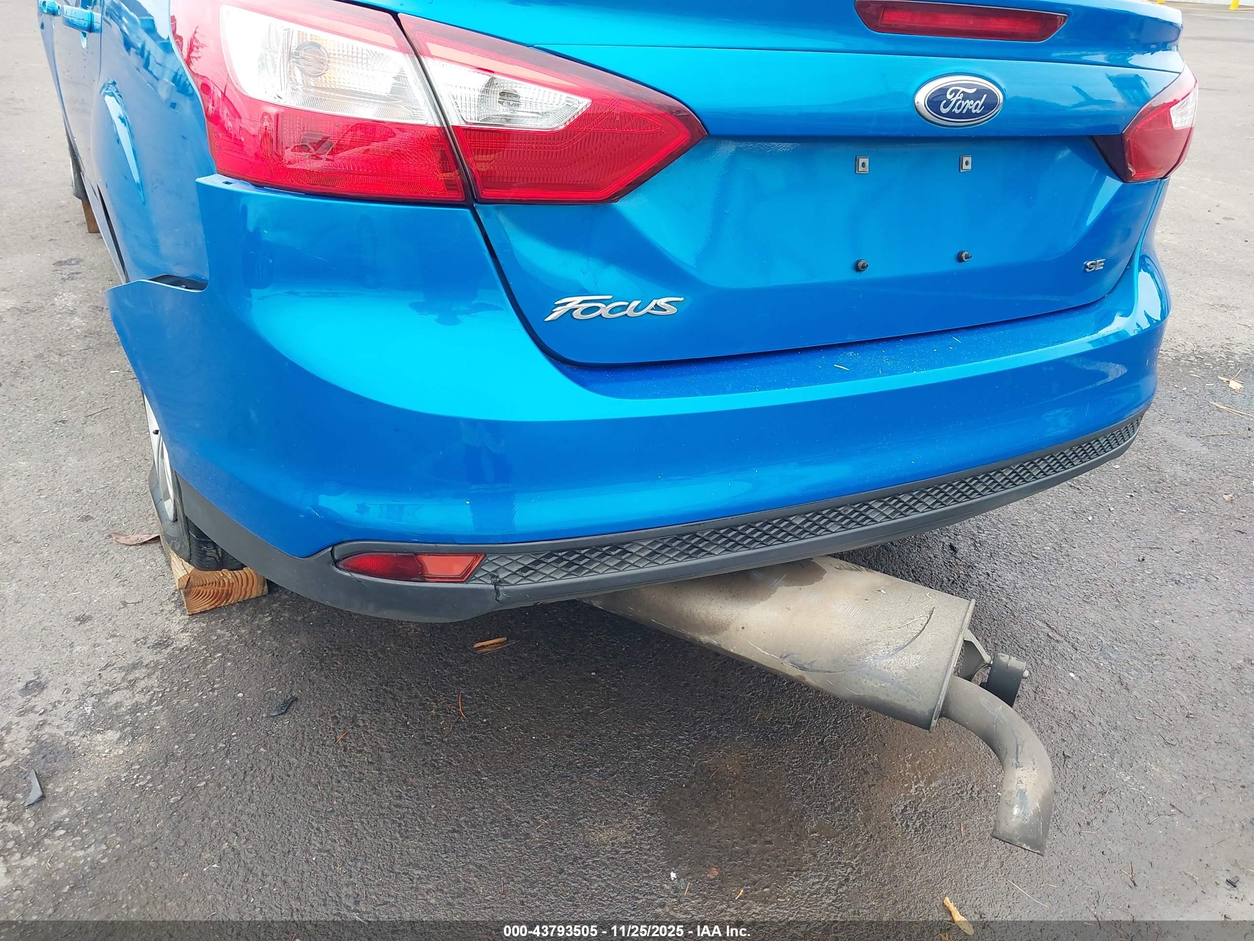 FORD FOCUS image 6