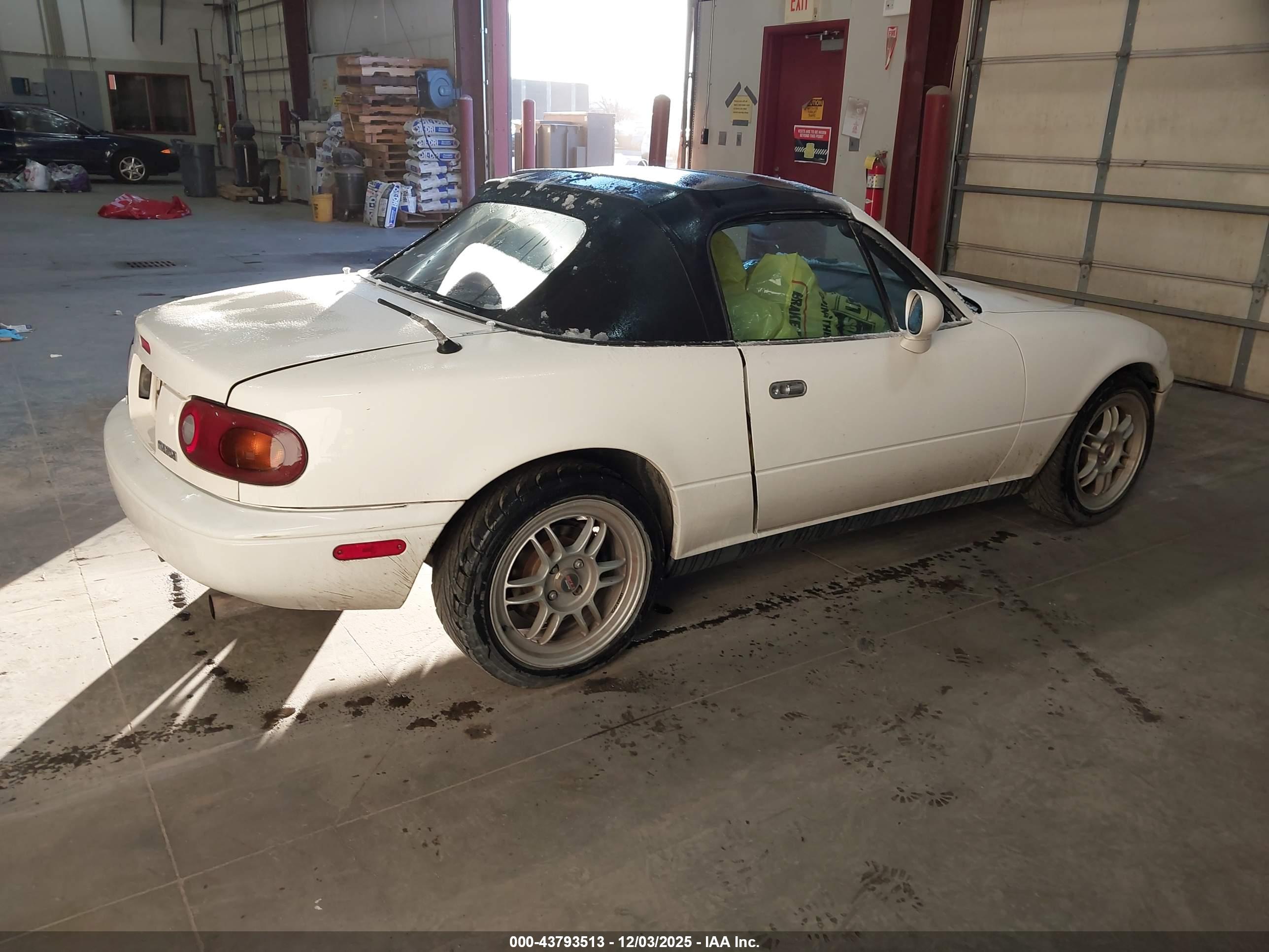 MAZDA MX-5 image 4