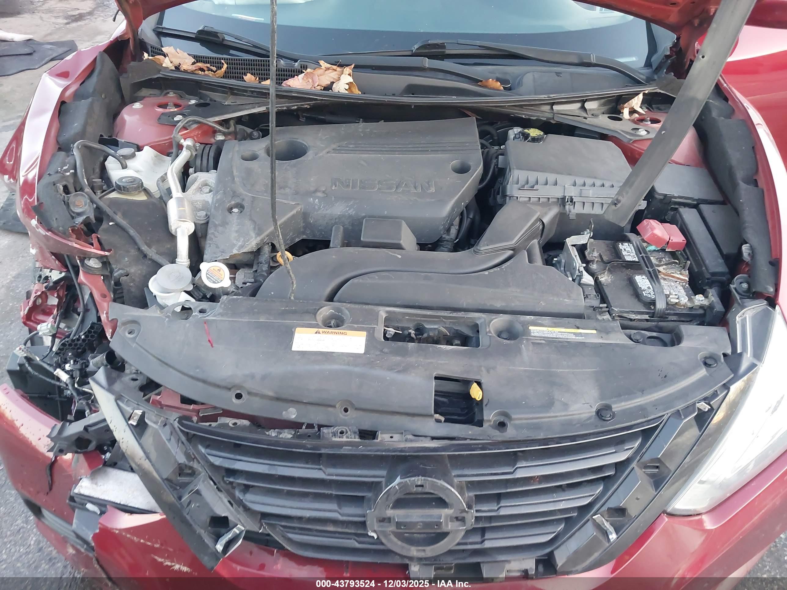 NISSAN ALTIMA image 10