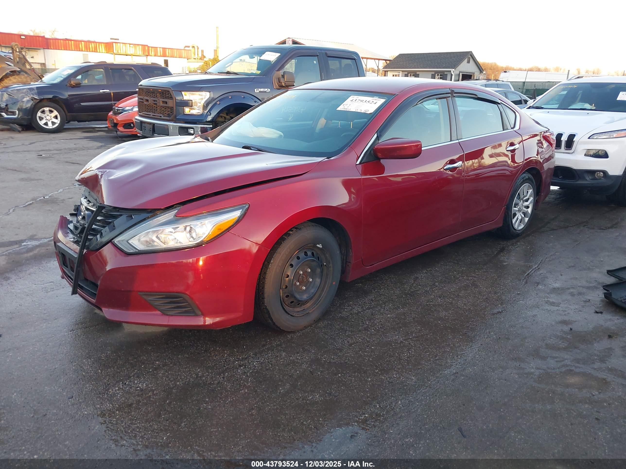 NISSAN ALTIMA image 2