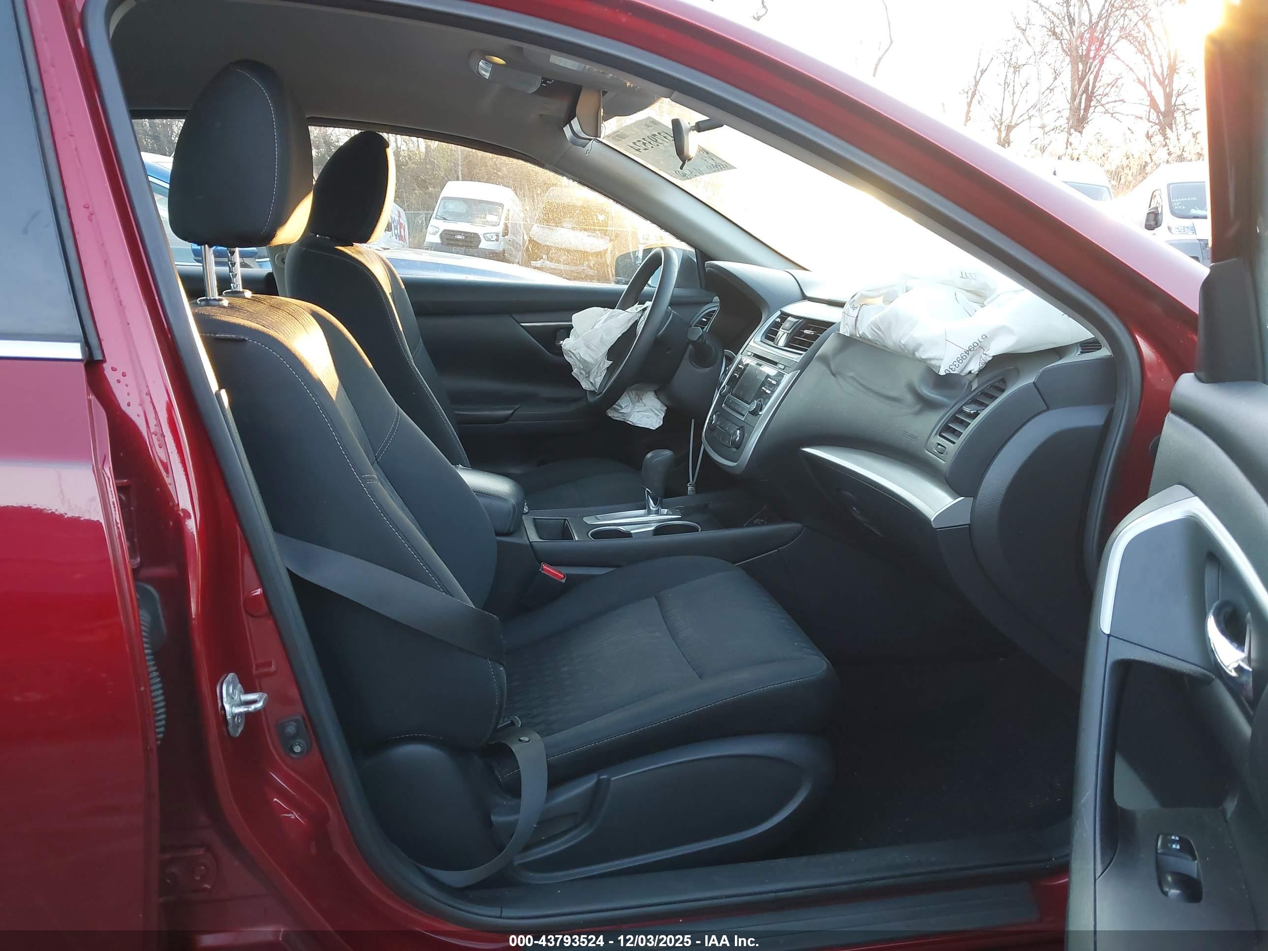 NISSAN ALTIMA image 5