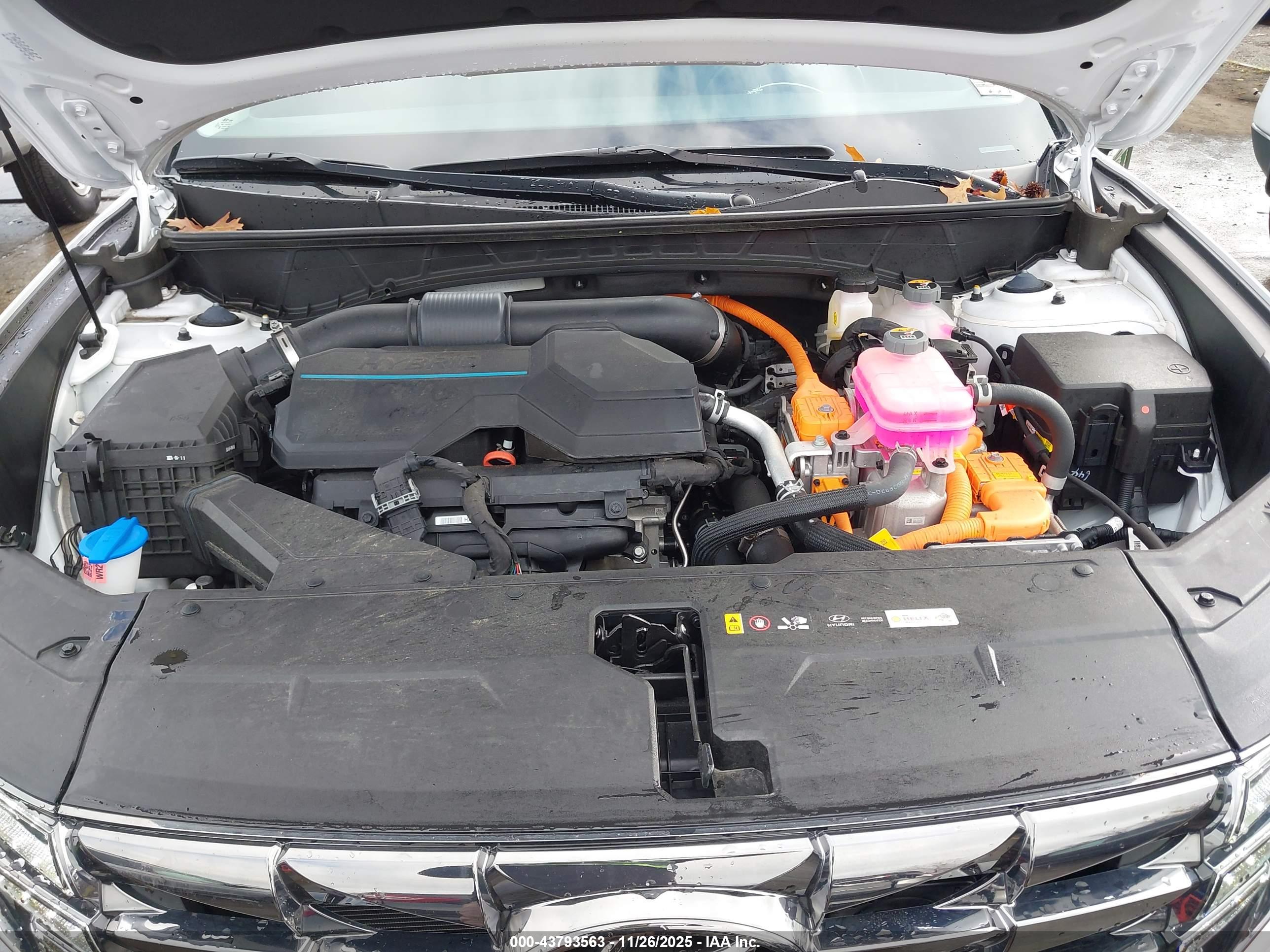 HYUNDAI TUCSON image 10