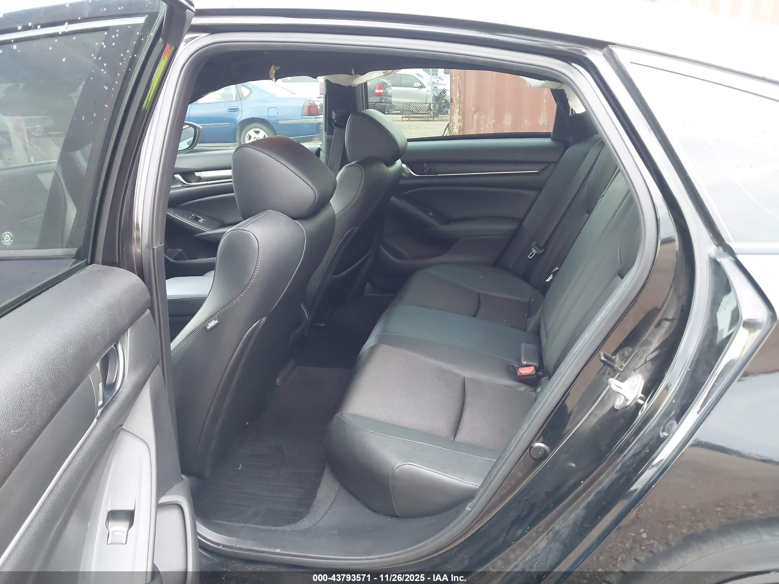 HONDA ACCORD image 8
