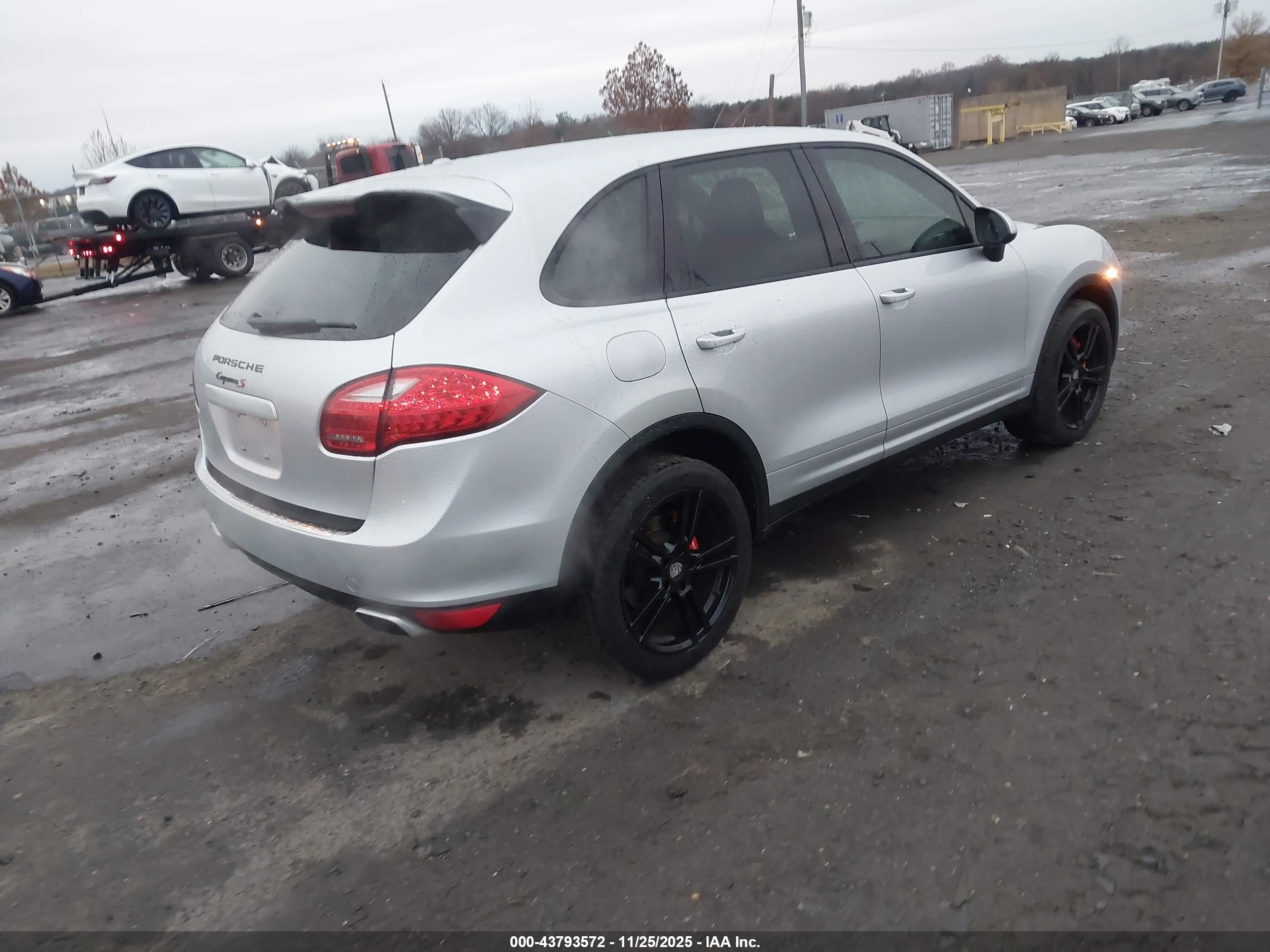 PORSCHE CAYENNE image 4