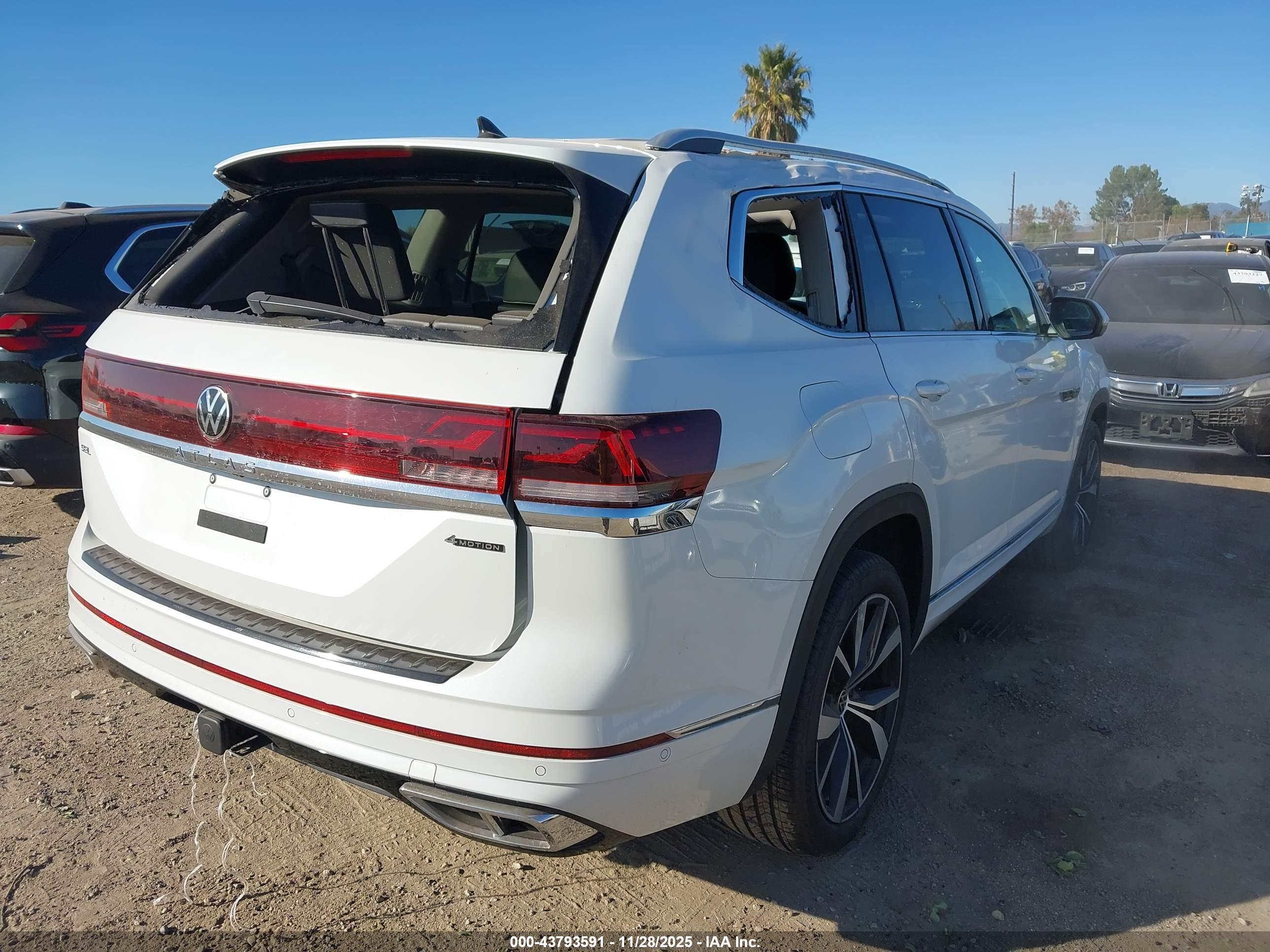 VOLKSWAGEN ATLAS image 6
