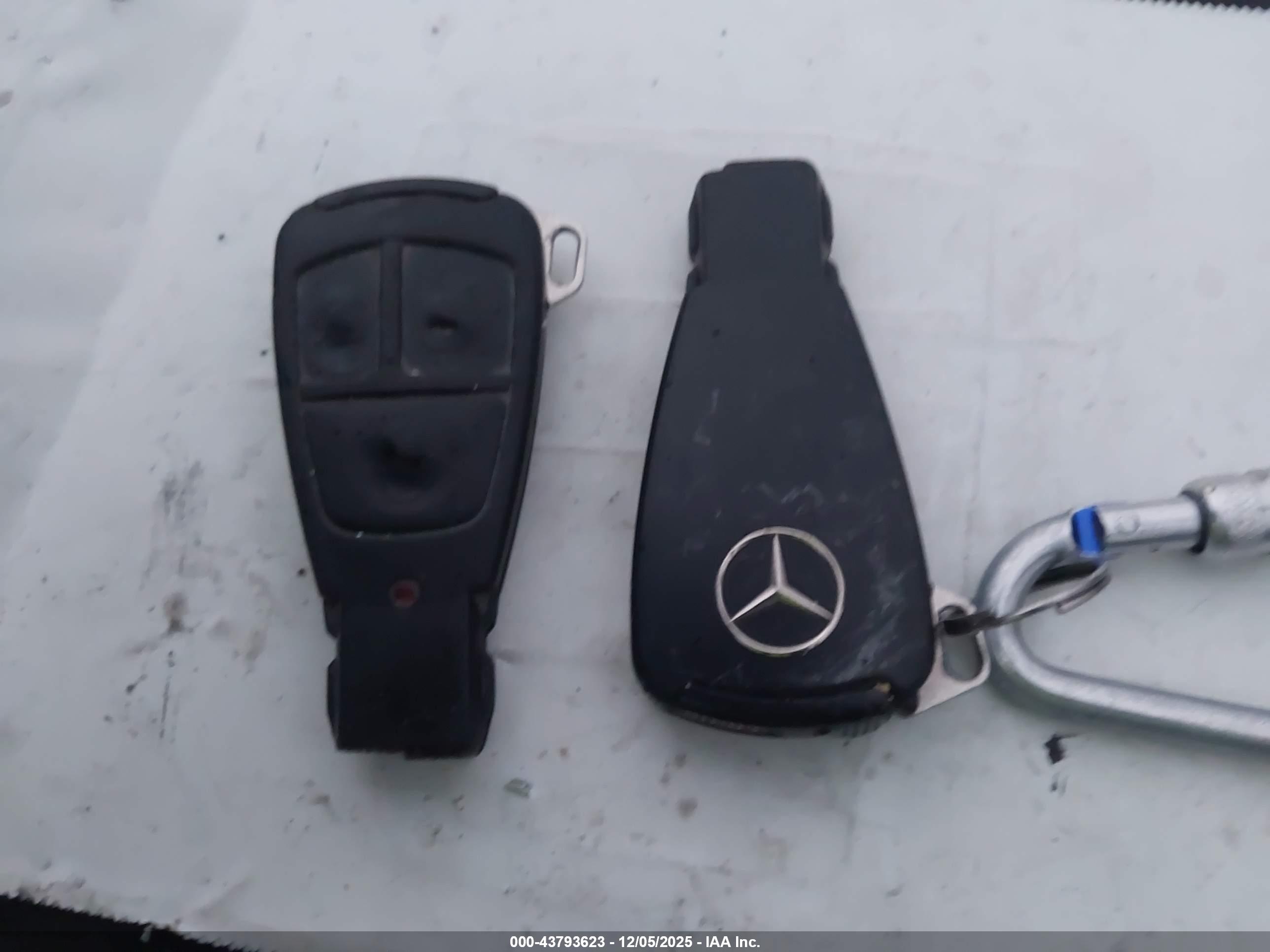MERCEDES-BENZ S image 11