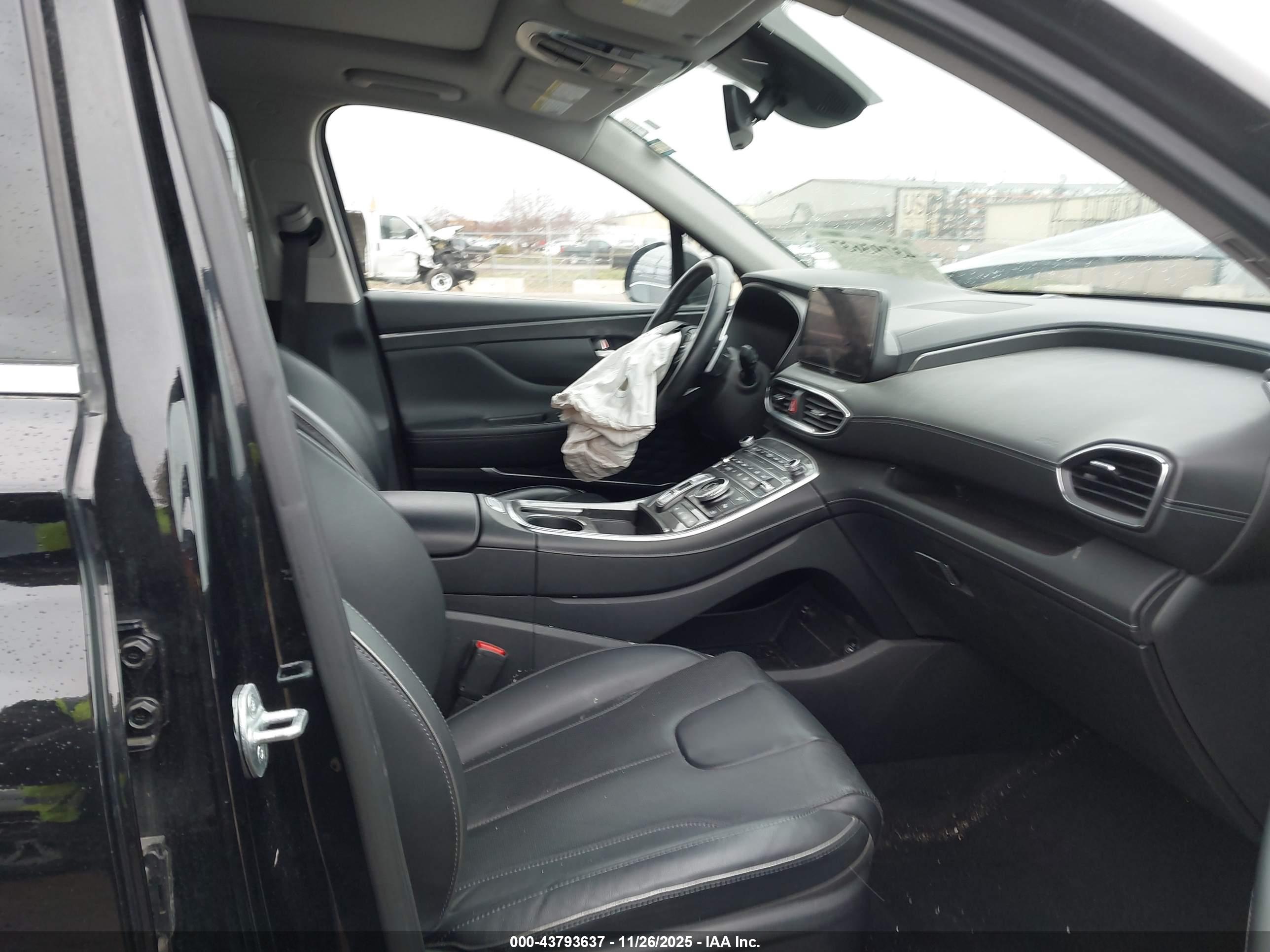 HYUNDAI SANTA image 5
