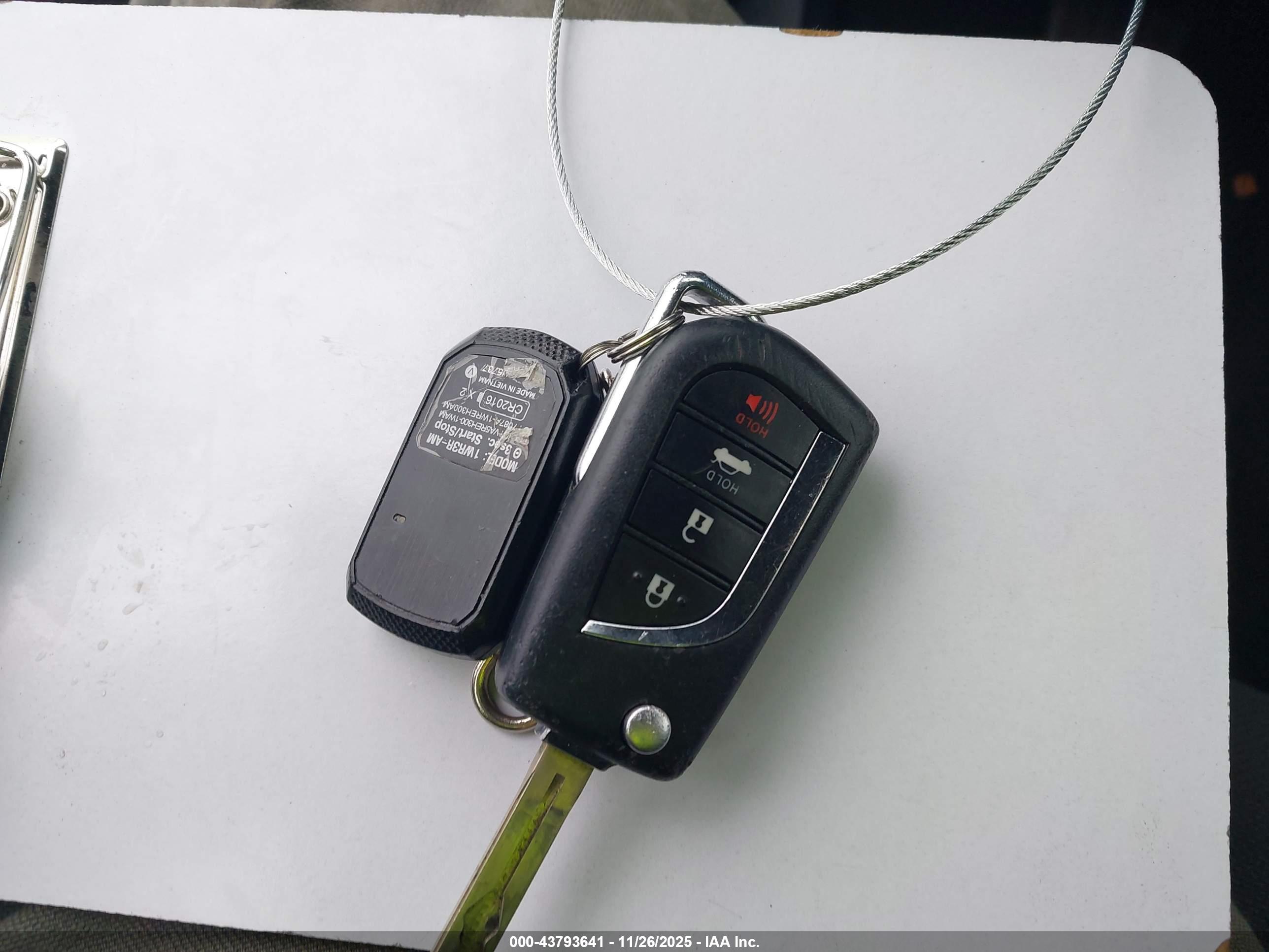 TOYOTA COROLLA image 11