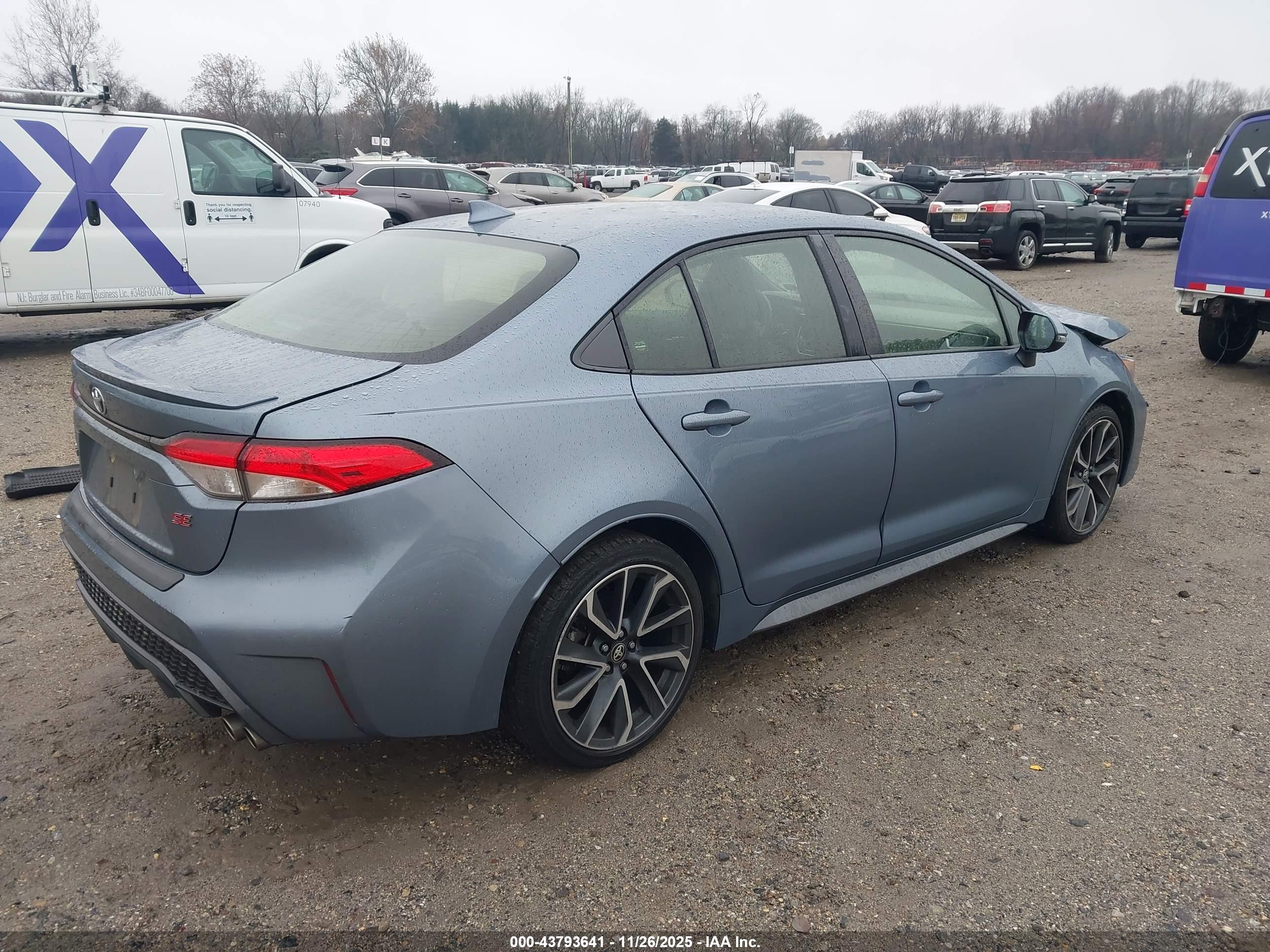 TOYOTA COROLLA image 4