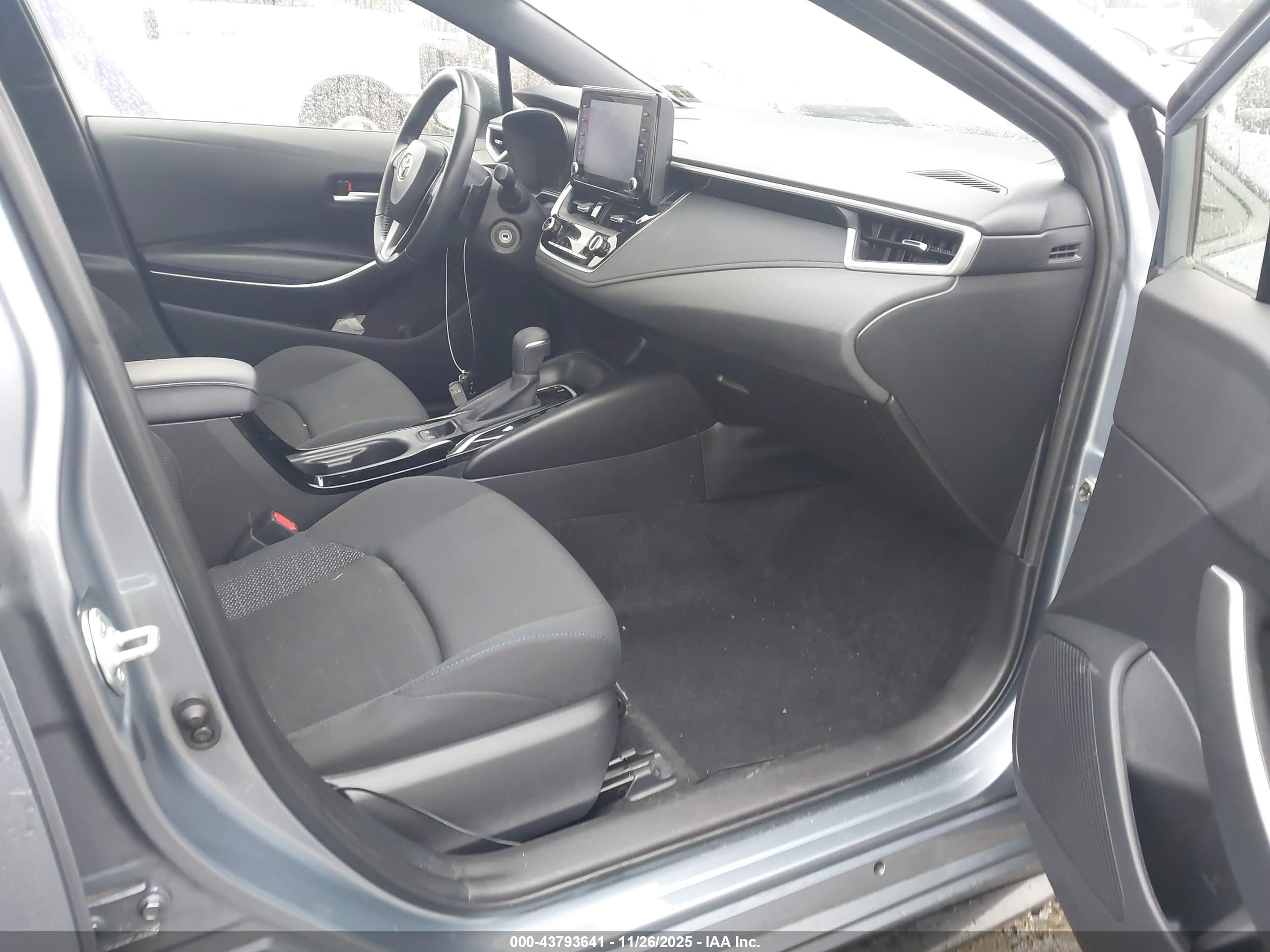 TOYOTA COROLLA image 5