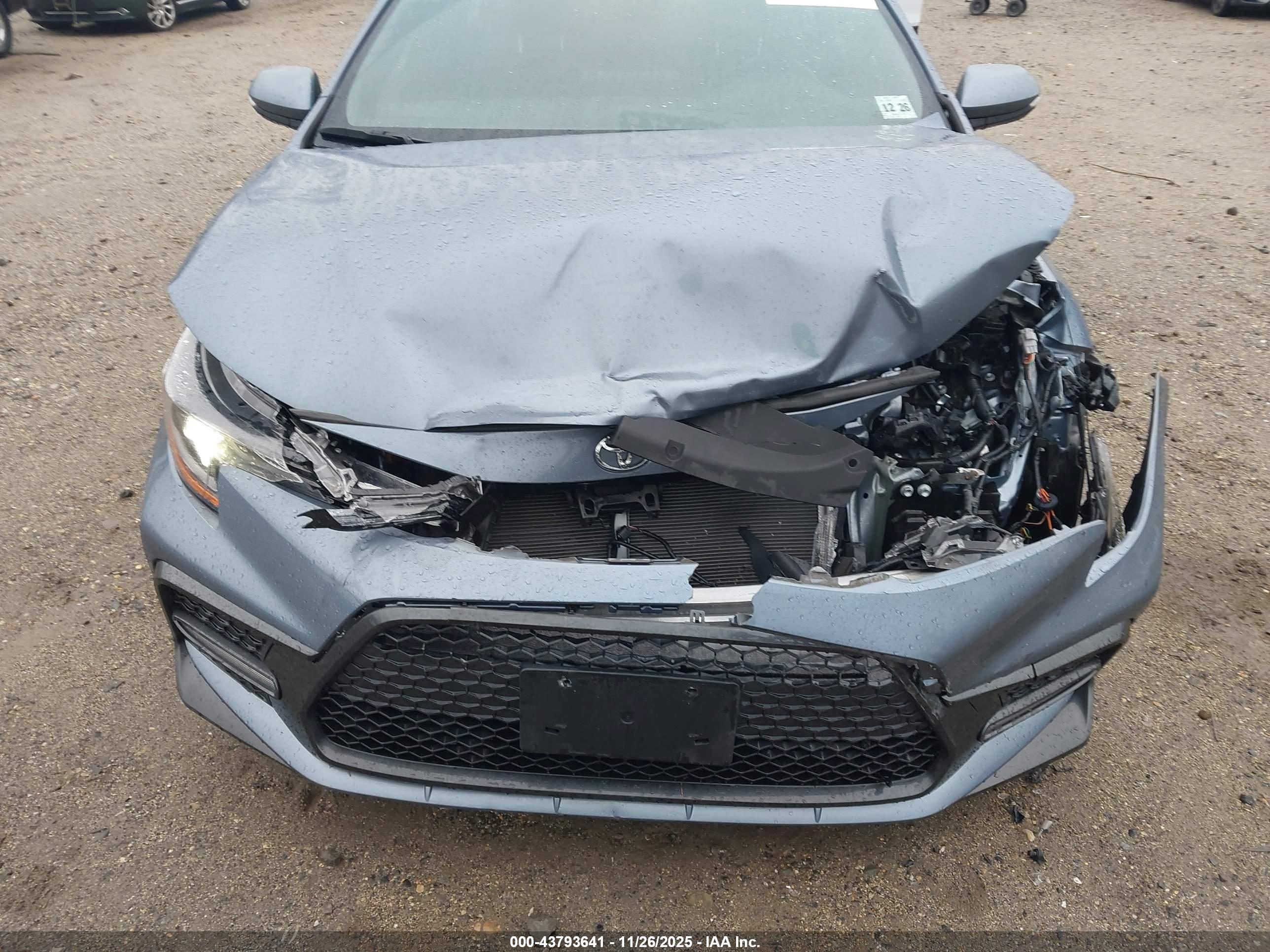 TOYOTA COROLLA image 6