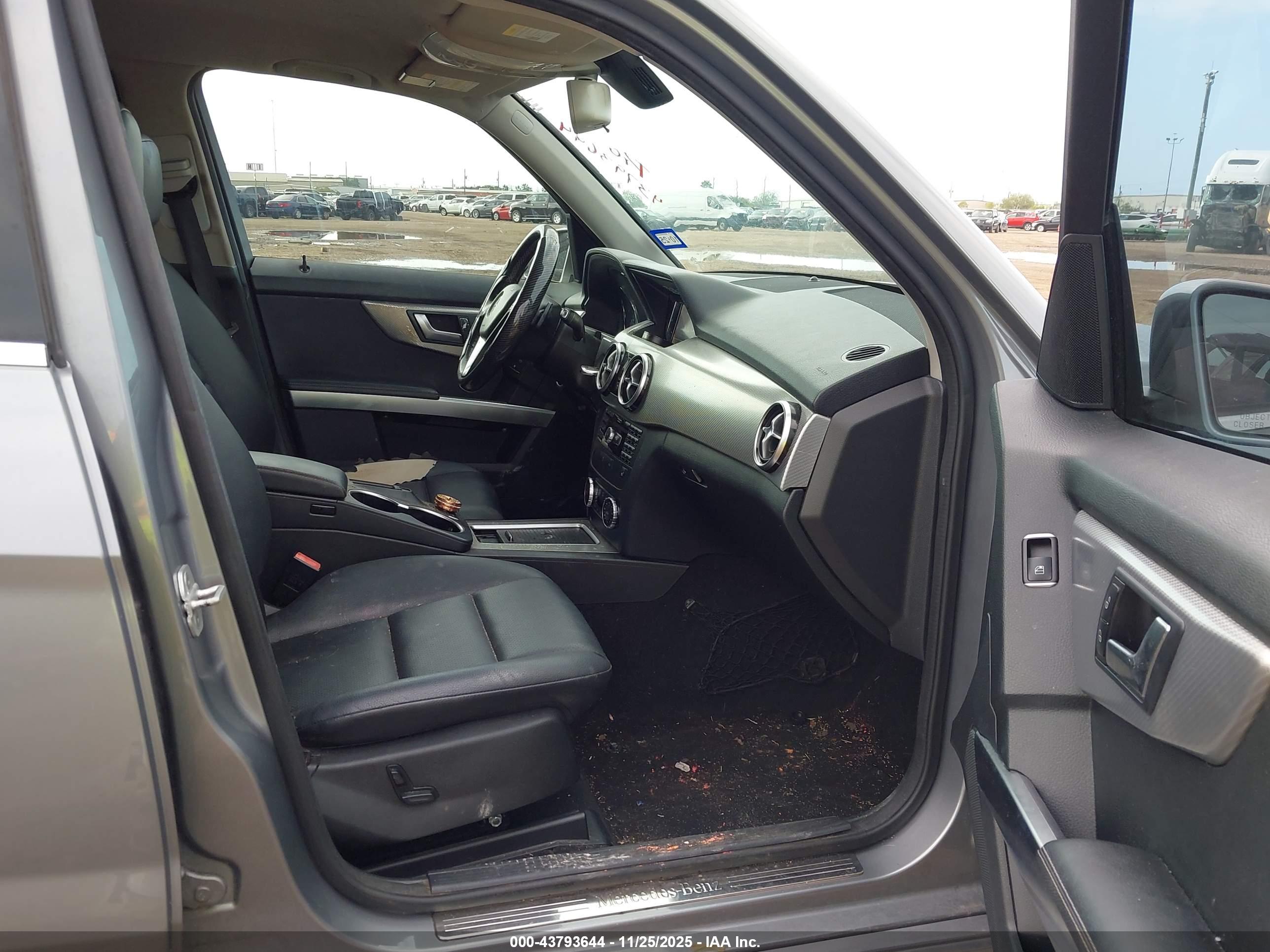 MERCEDES-BENZ GLK image 5