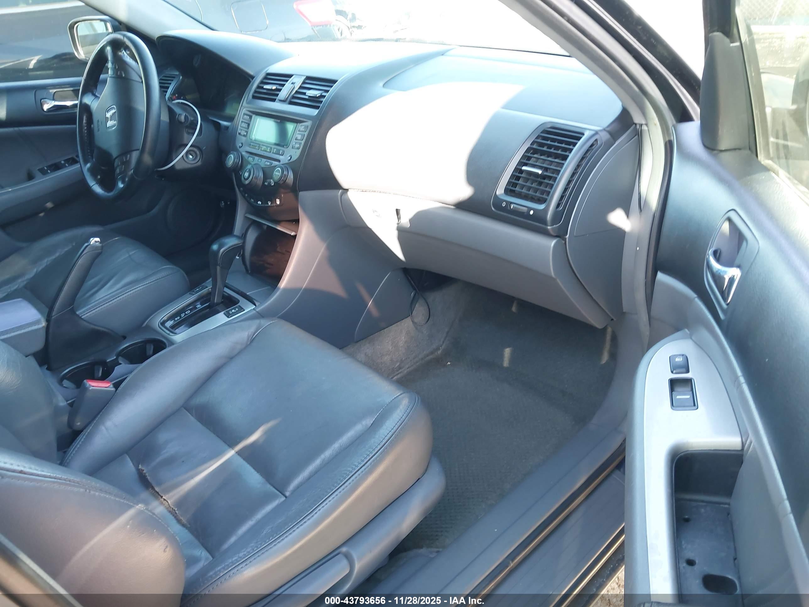 HONDA ACCORD image 5