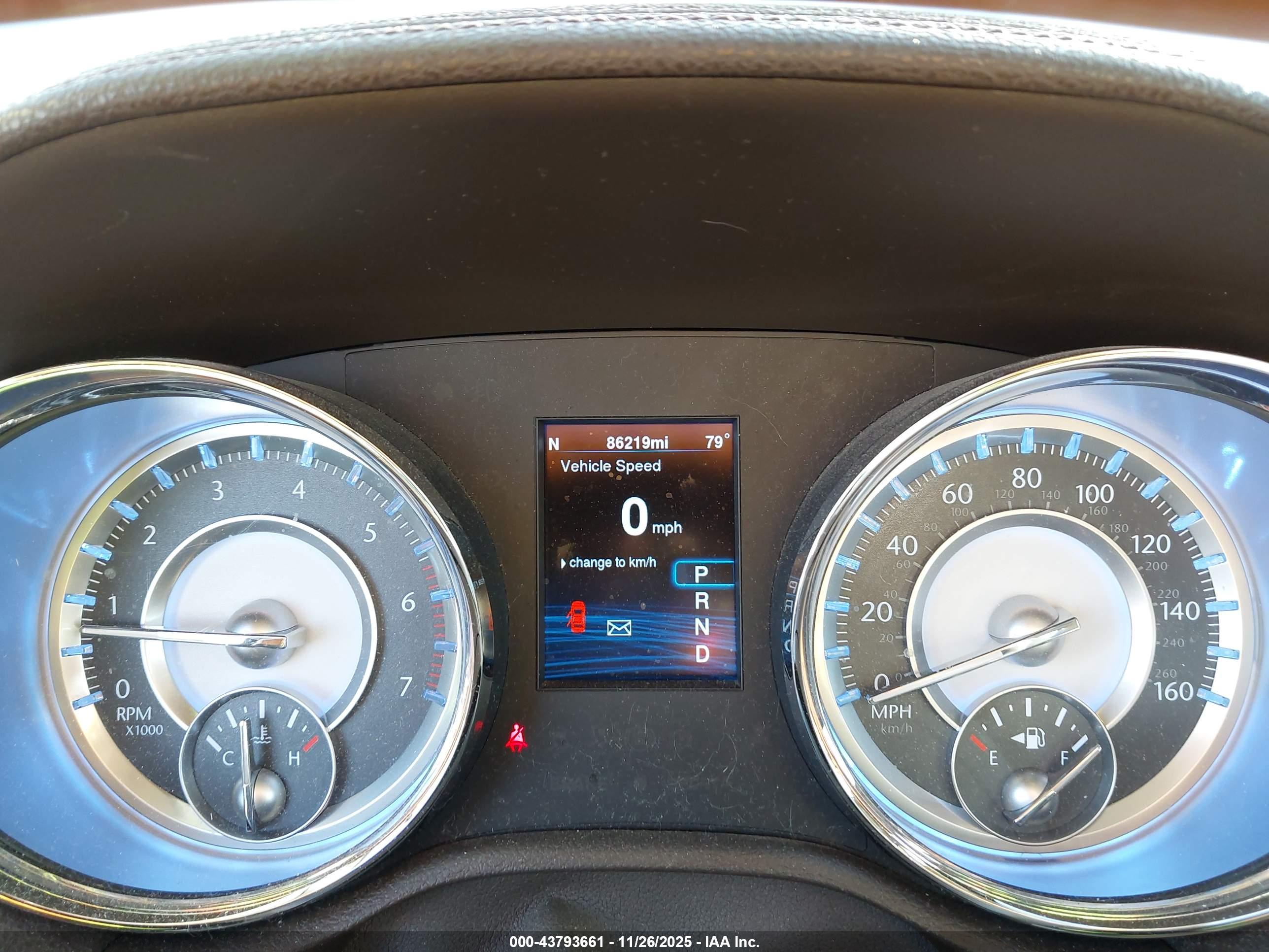 CHRYSLER 300C image 7