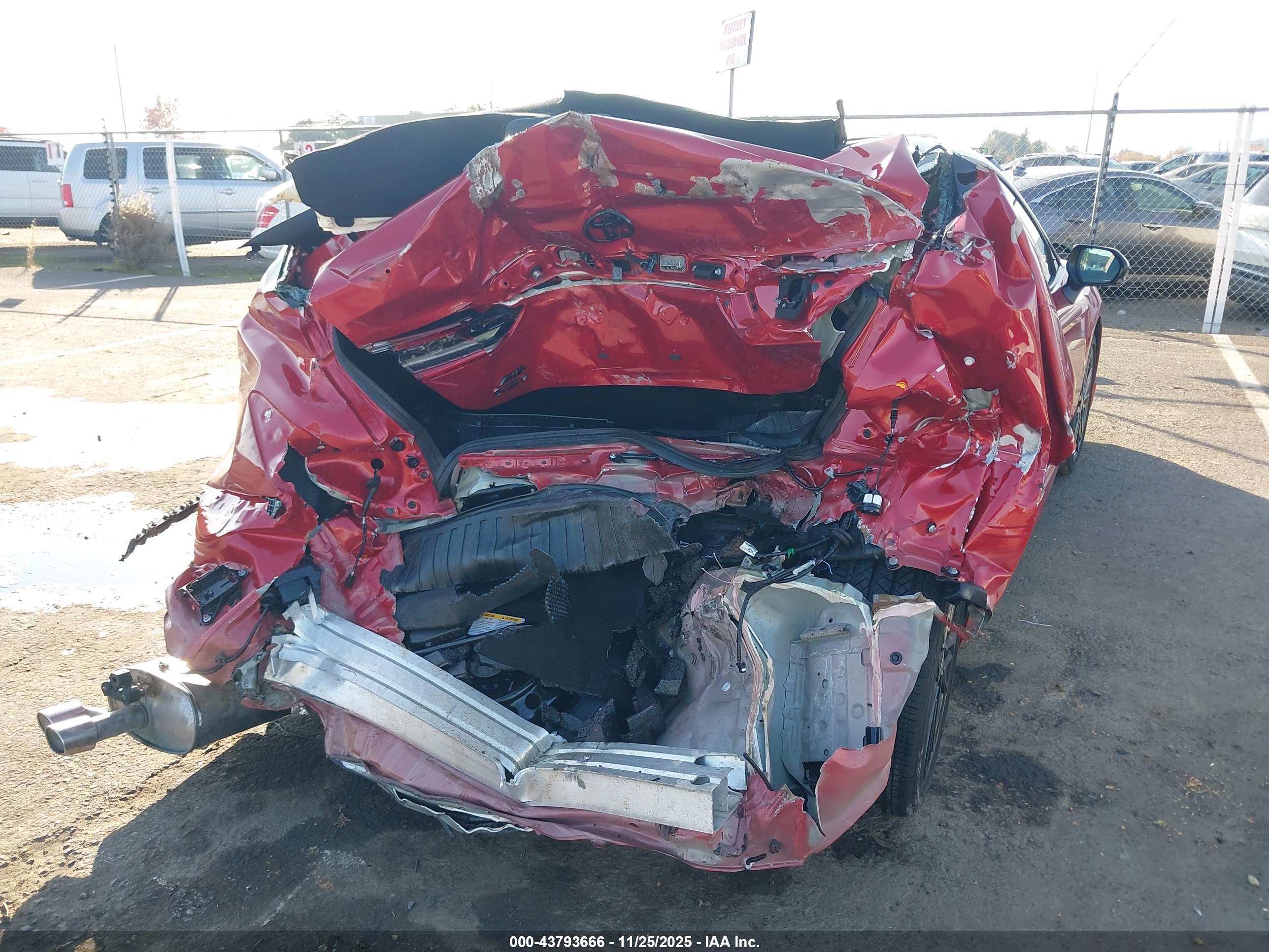 TOYOTA CAMRY image 6