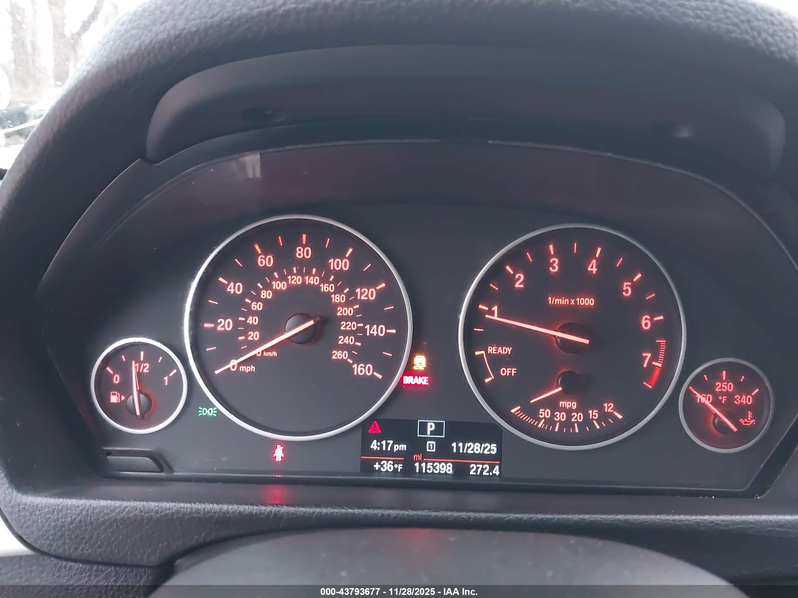 BMW 320I image 7