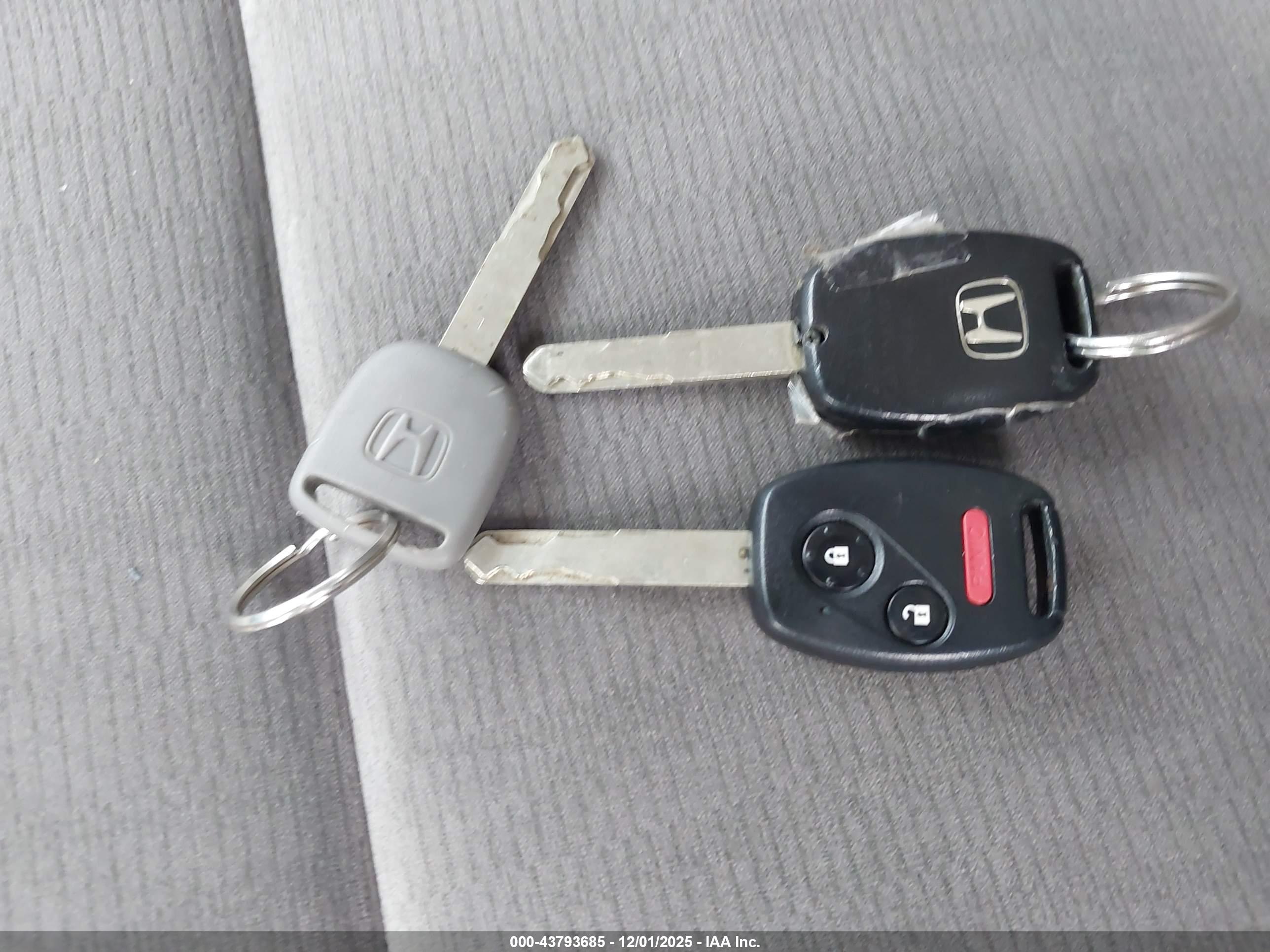 HONDA CR-V image 11