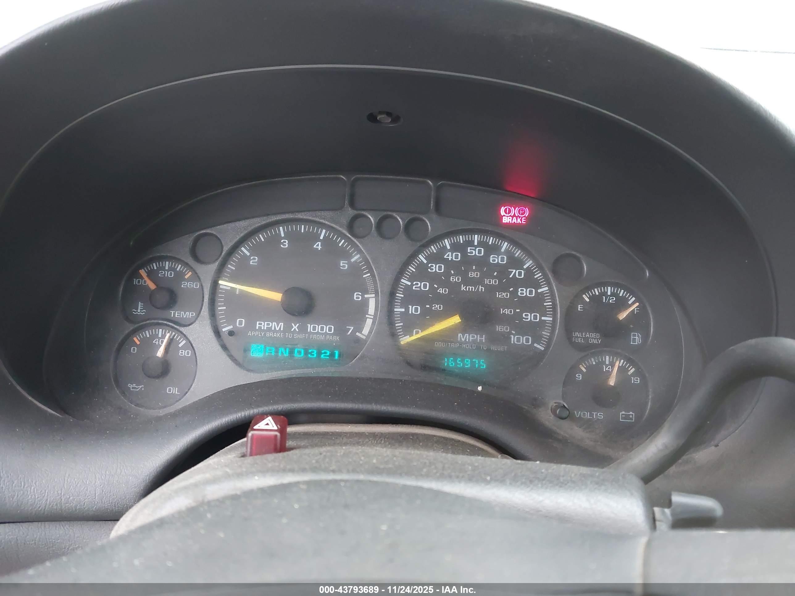 CHEVROLET S-10 image 7